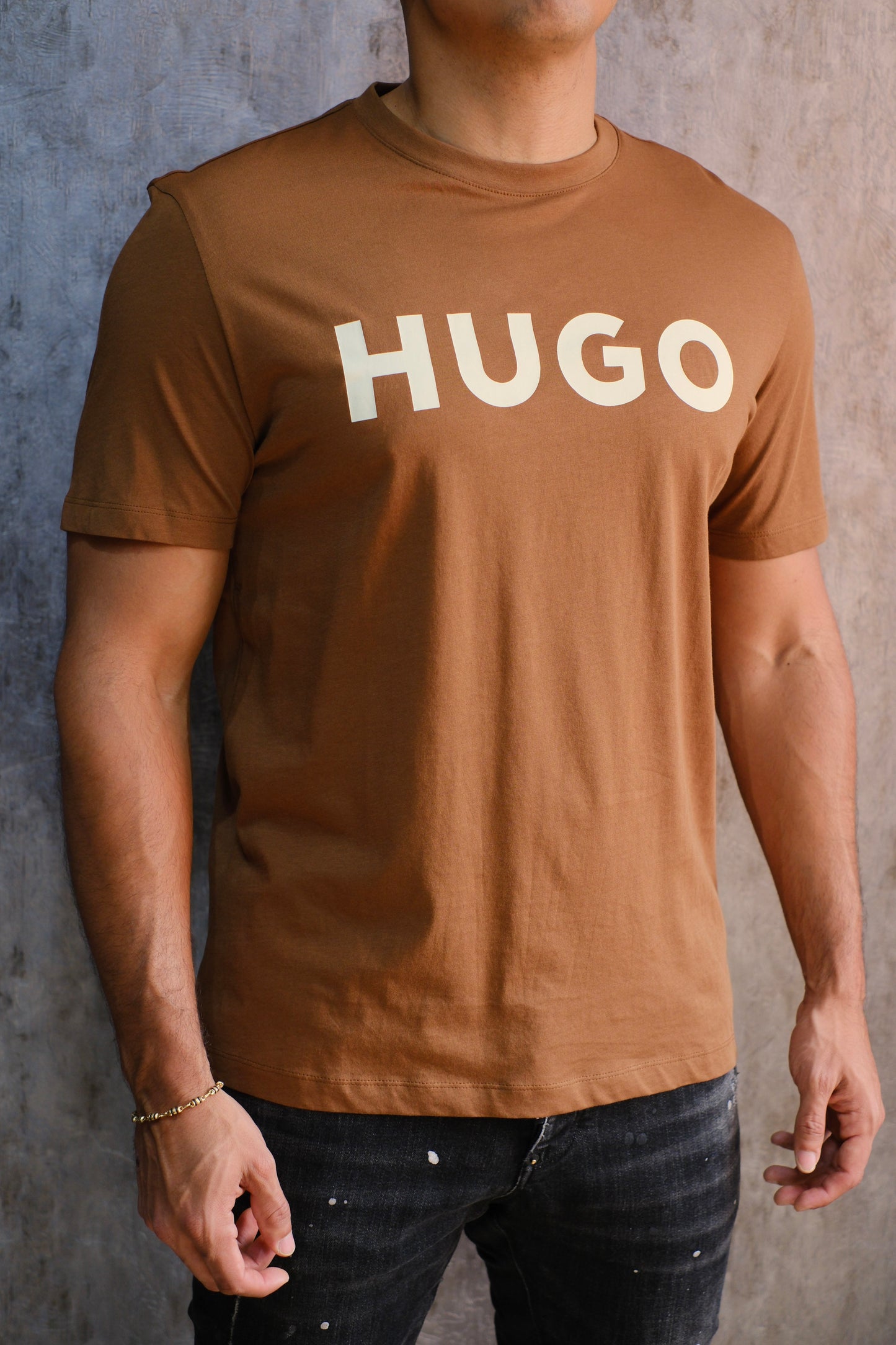 Camiseta HUG Café Logo Beige