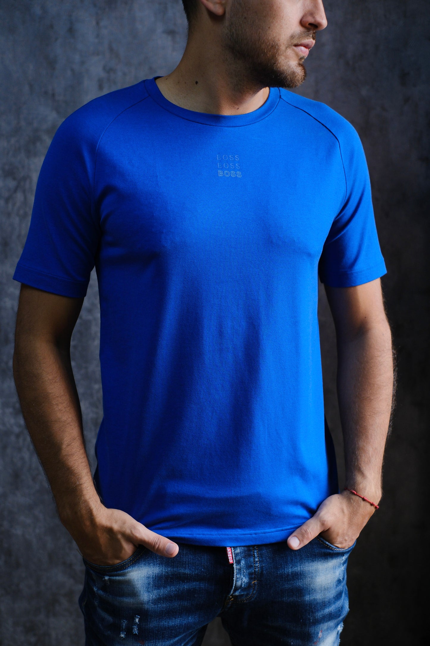 Camiseta HUG Azul Aplique Gris