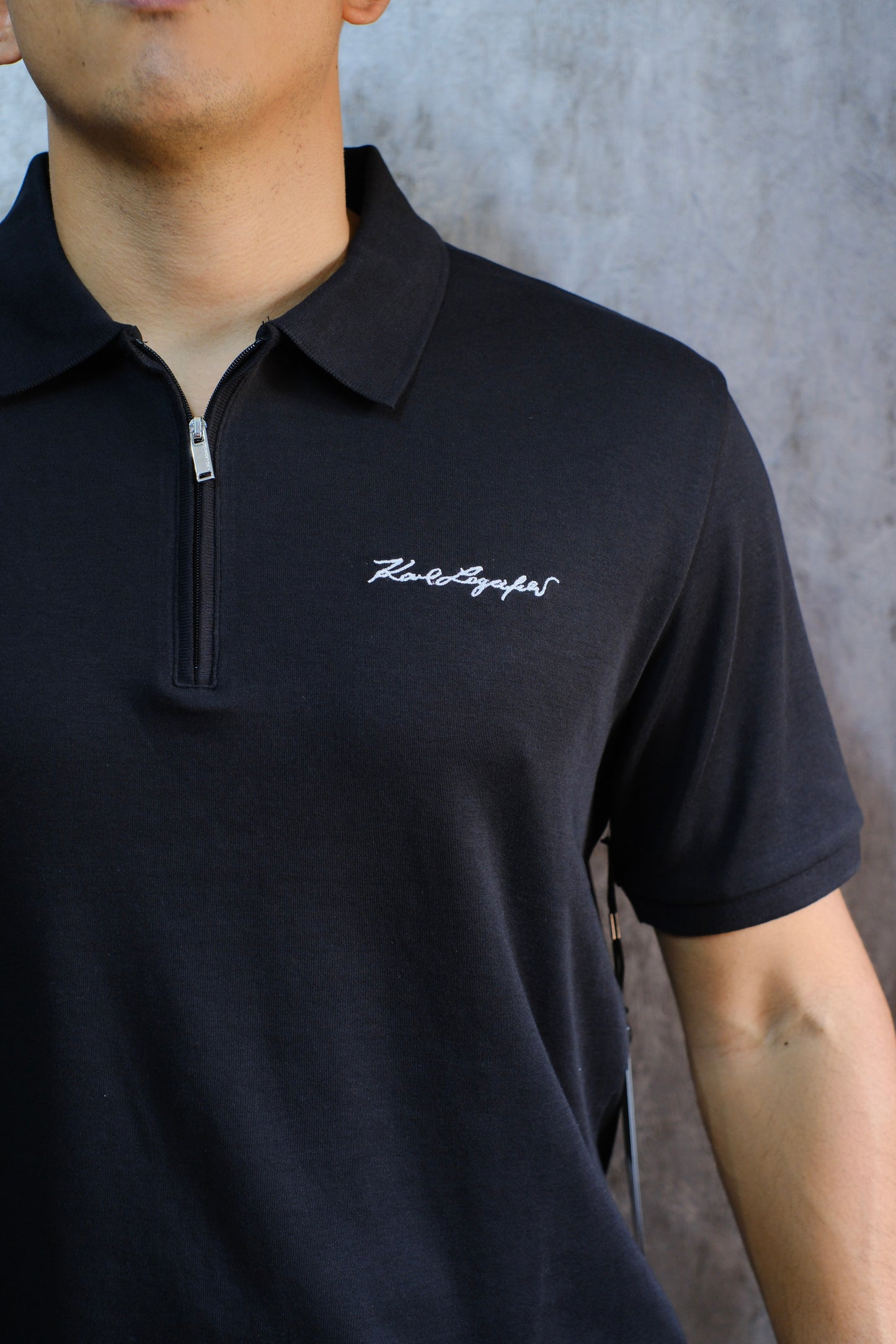 Polo KAR Negra Logo Blanca