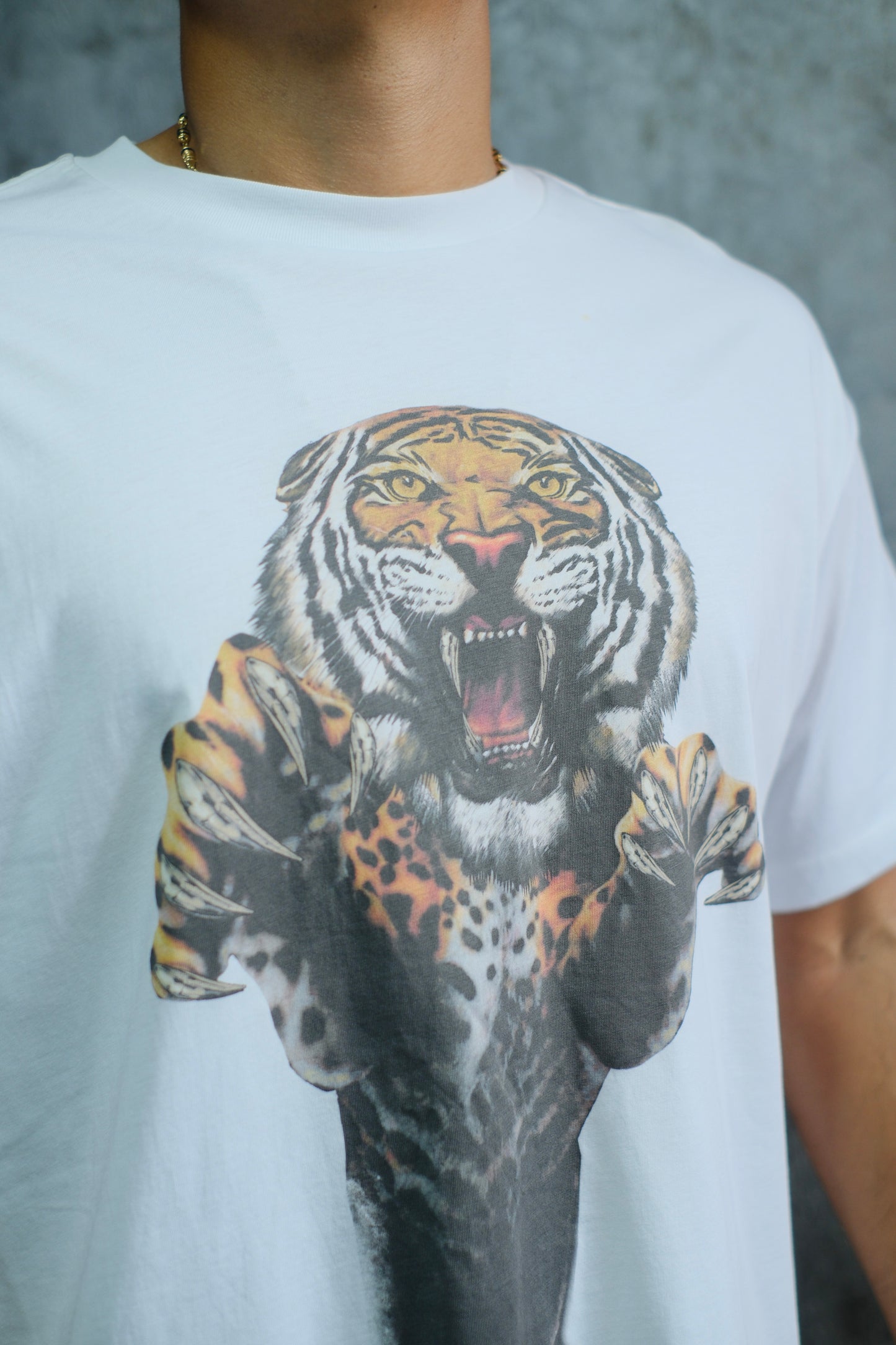 Camiseta ROB Blanca Logo Tigre