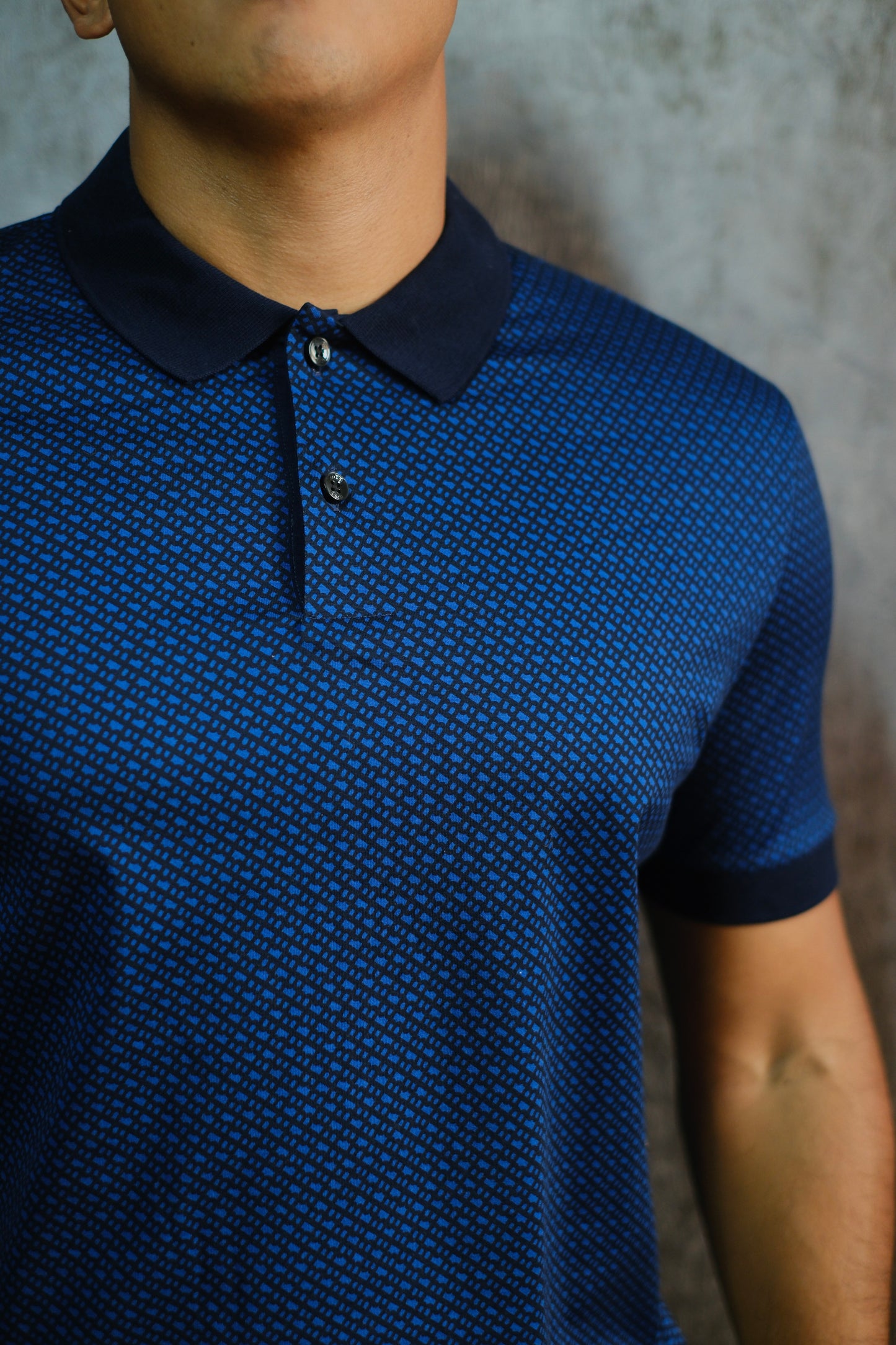 Polo HUG Azul Oscuro