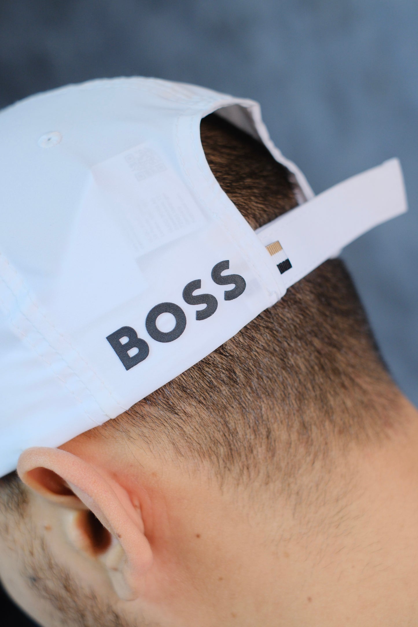 Gorra Hugo Blanca Logo Negro