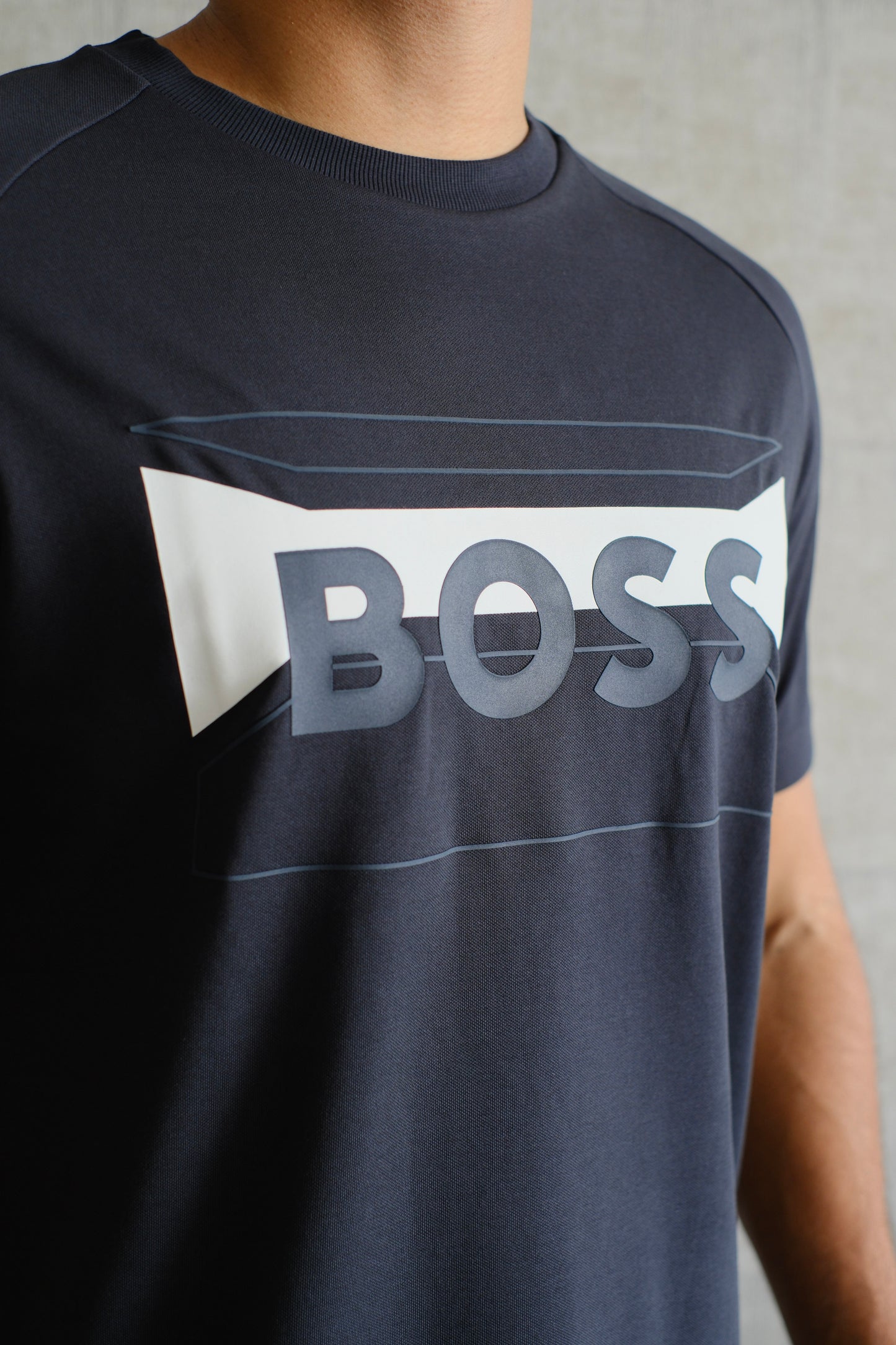 Camiseta HUG Azul Oscuro Logo cuadrado
