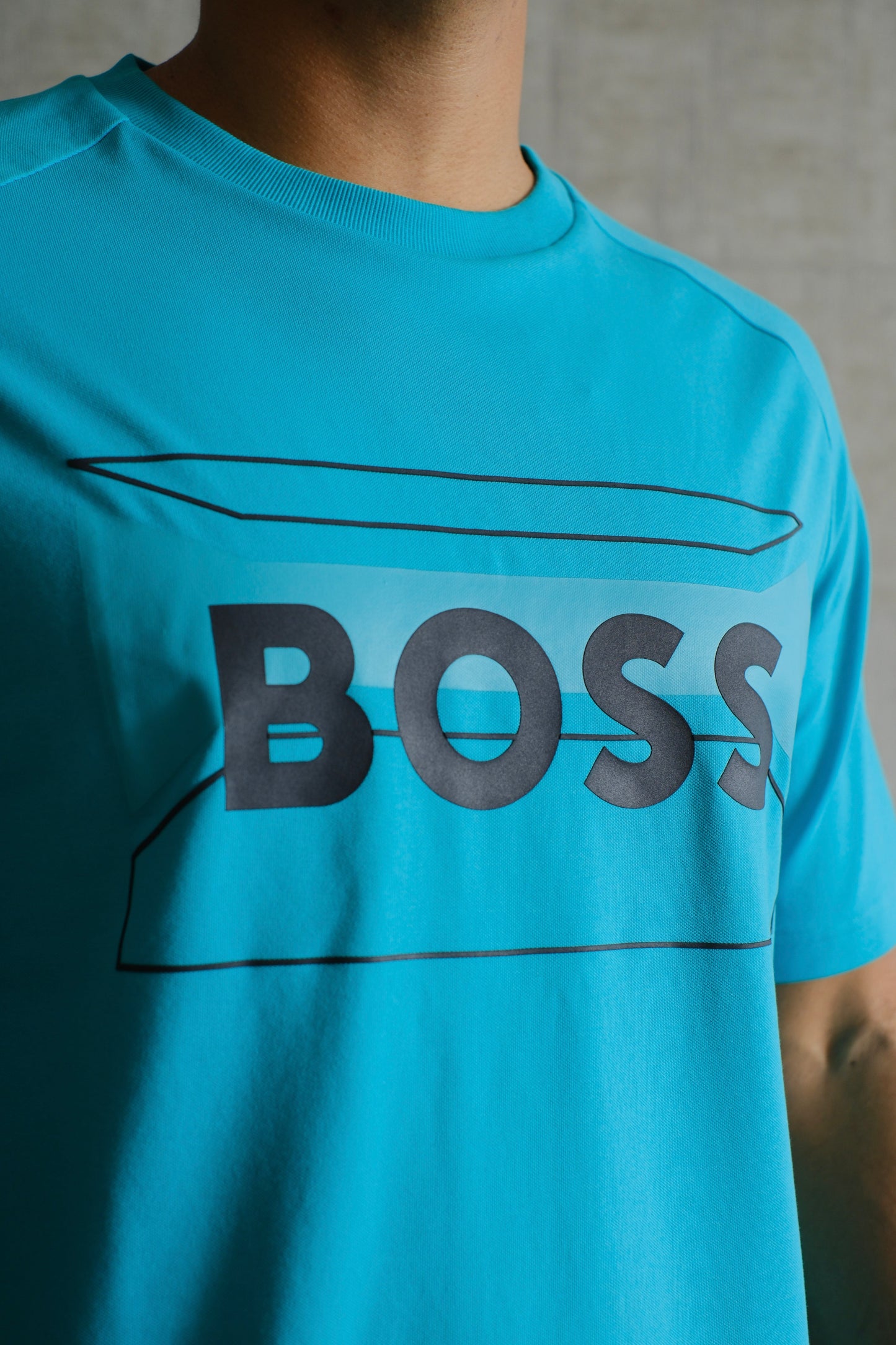 Camiseta HUG Azul Logo Negro