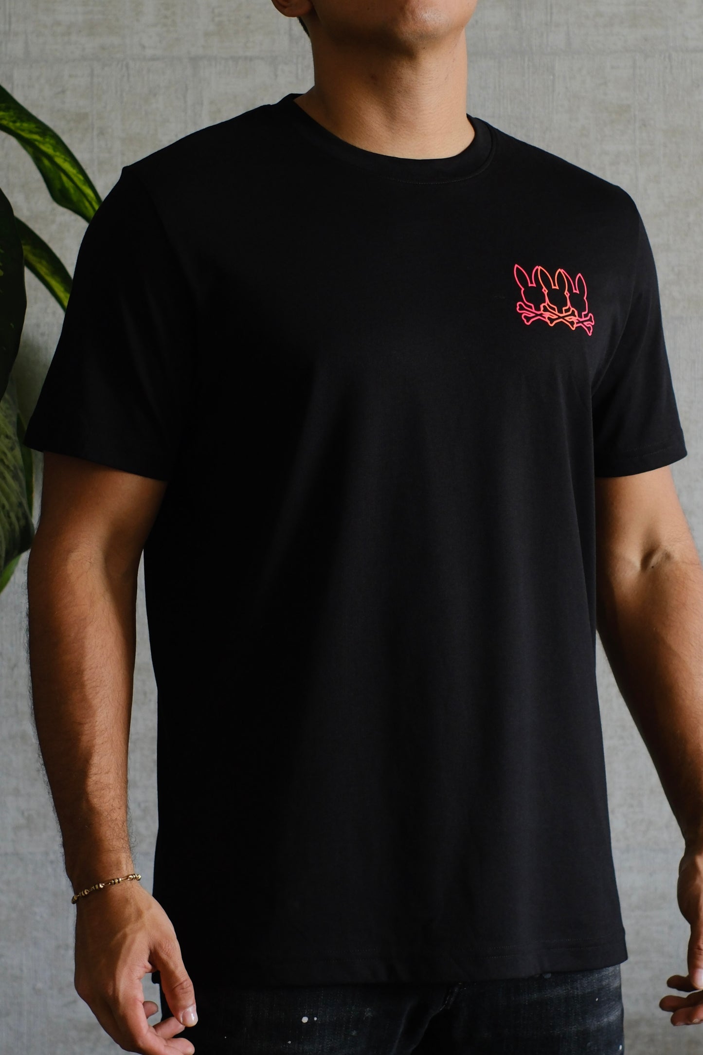 Camiseta PSY Negra Logo Salmon