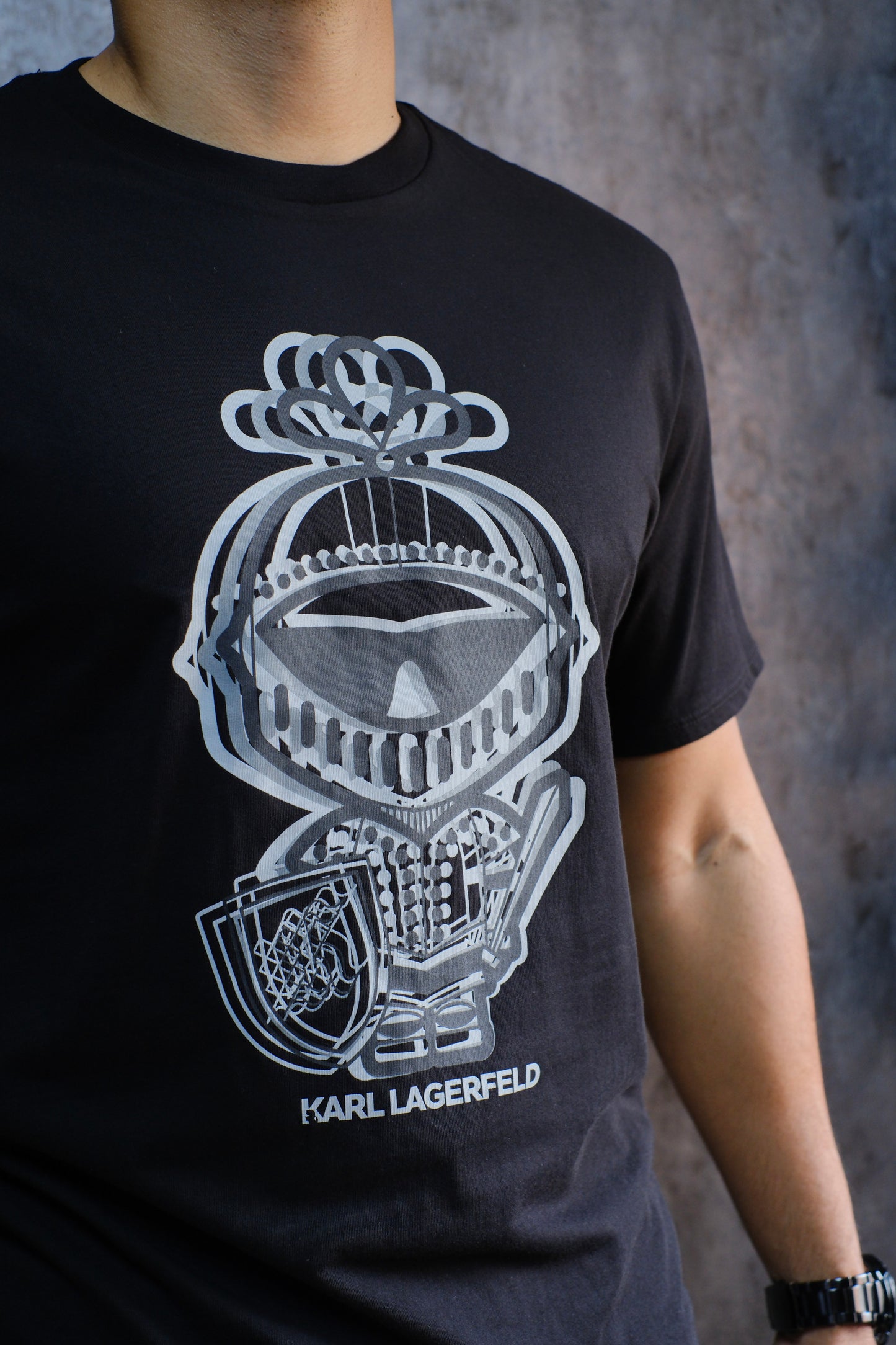 Camiseta KAR Negra Logo Muñeco