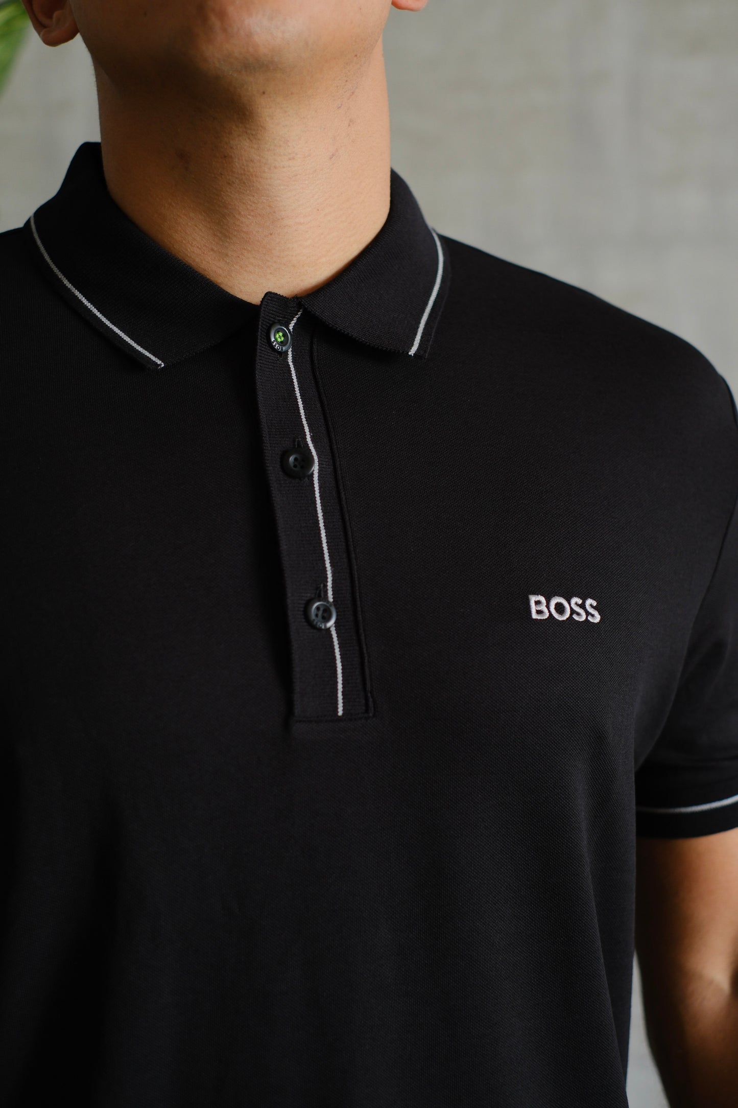 Polo HUG negra