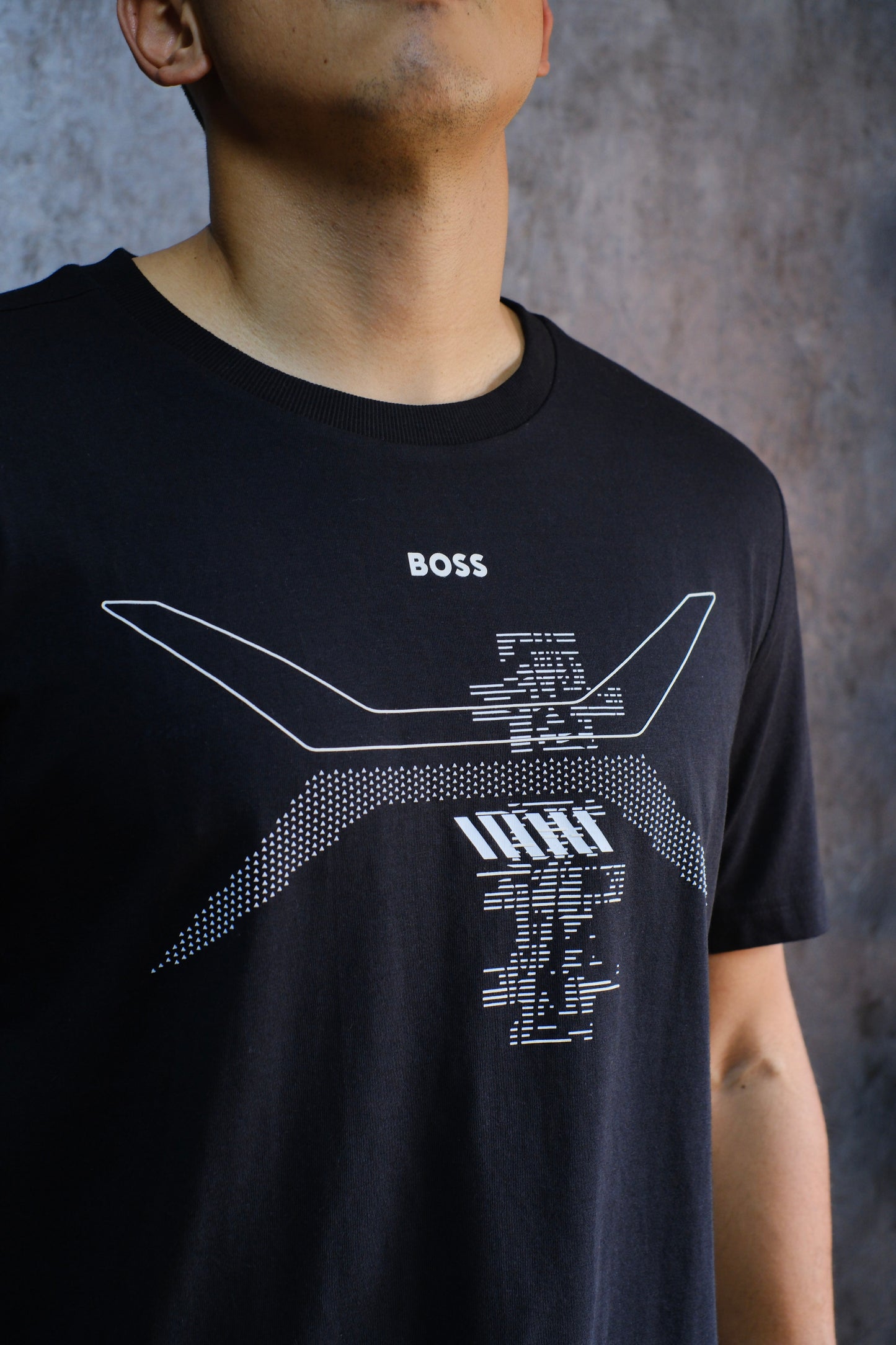 Camiseta HUG Negra Logo Blanco
