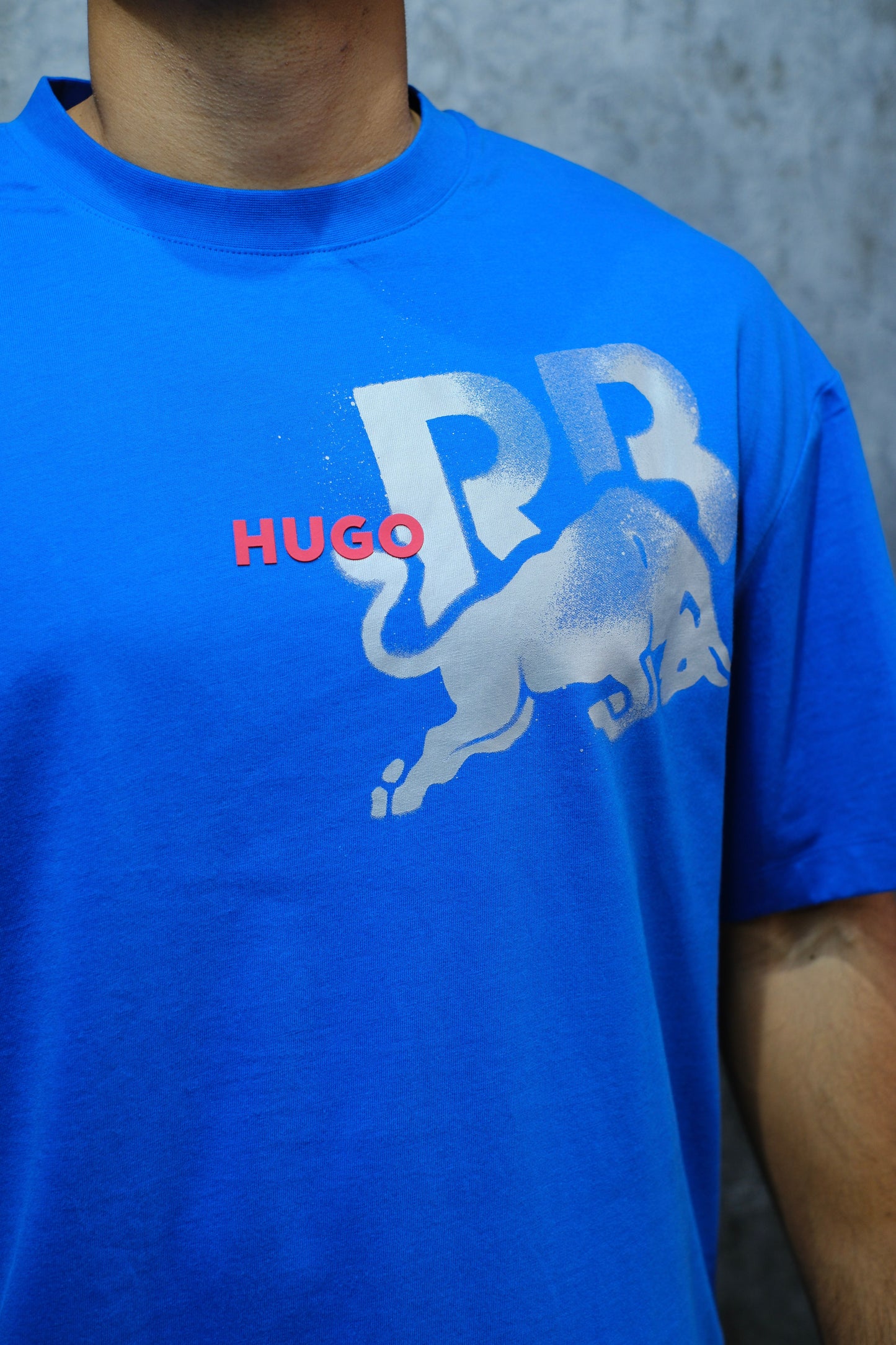 Camiseta HUG RB azul logo gris