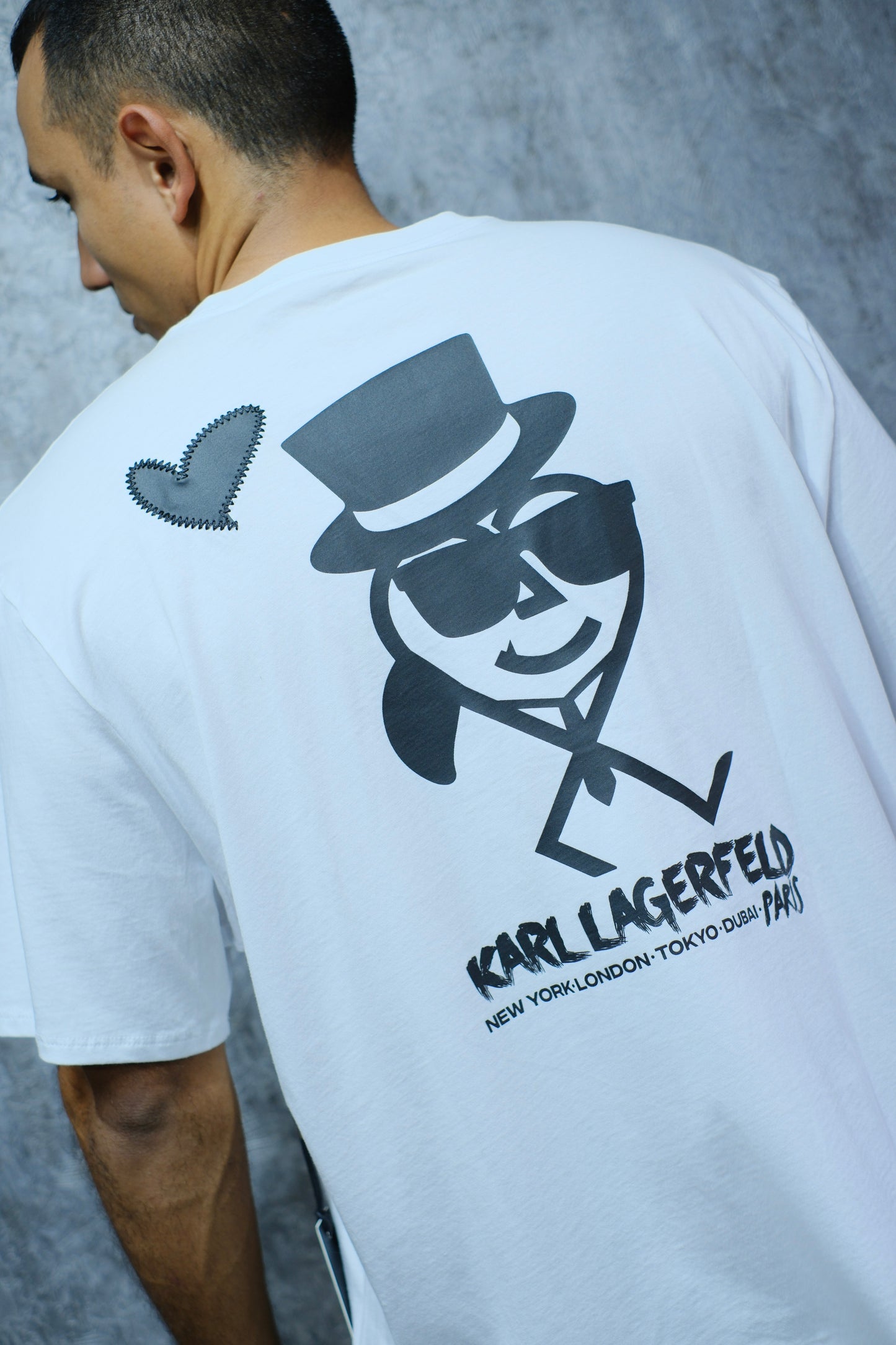 Camiseta KAR Blanca Logo Negro
