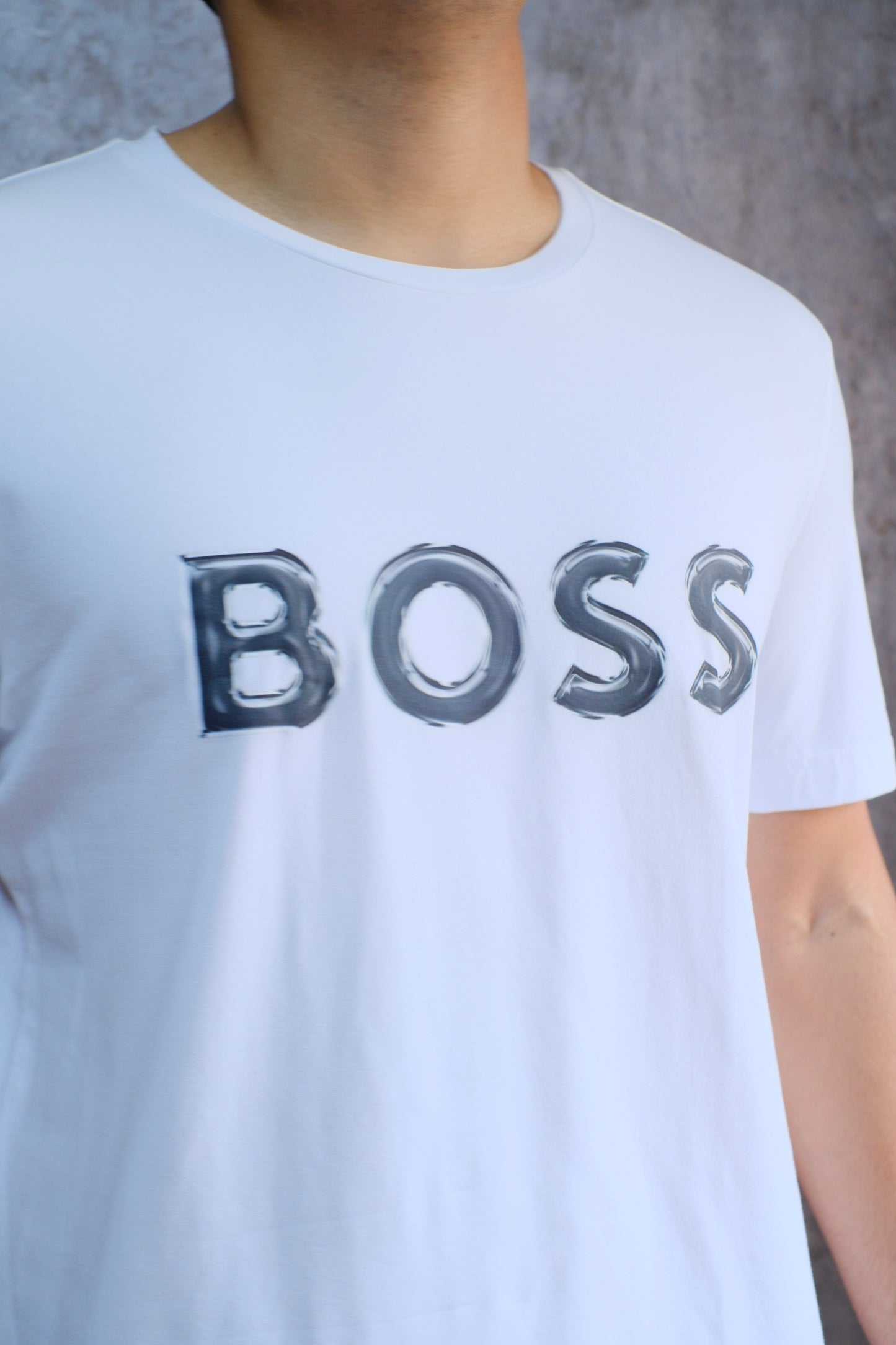 Camiseta HUG Blanca Logo Gris