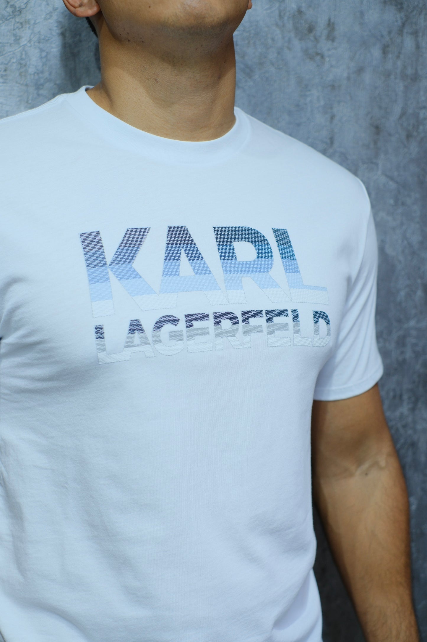 Camiseta KAR Blanco Logo Azul