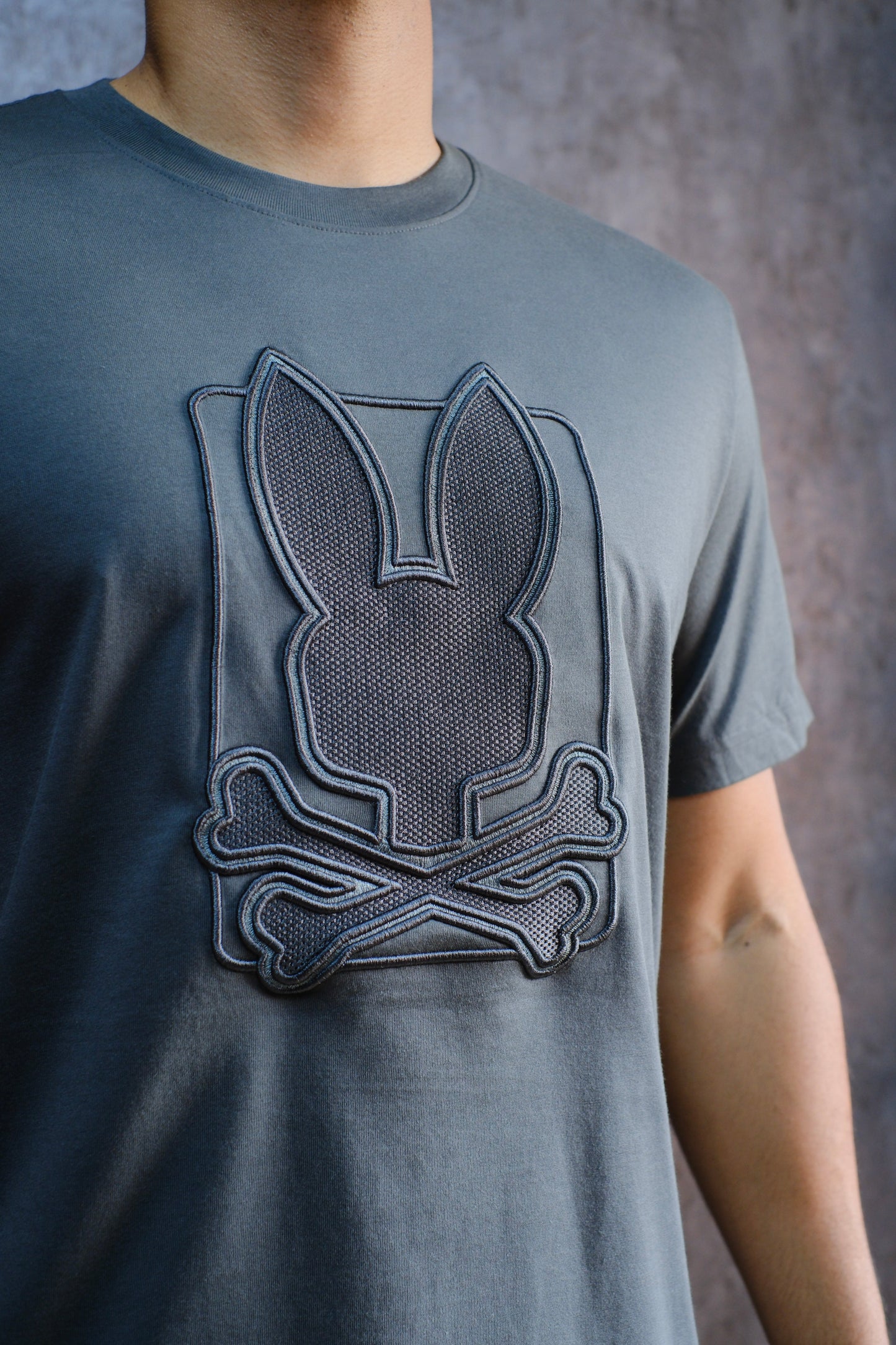 Camiseta PSY Verde Oscuro Logo bordado