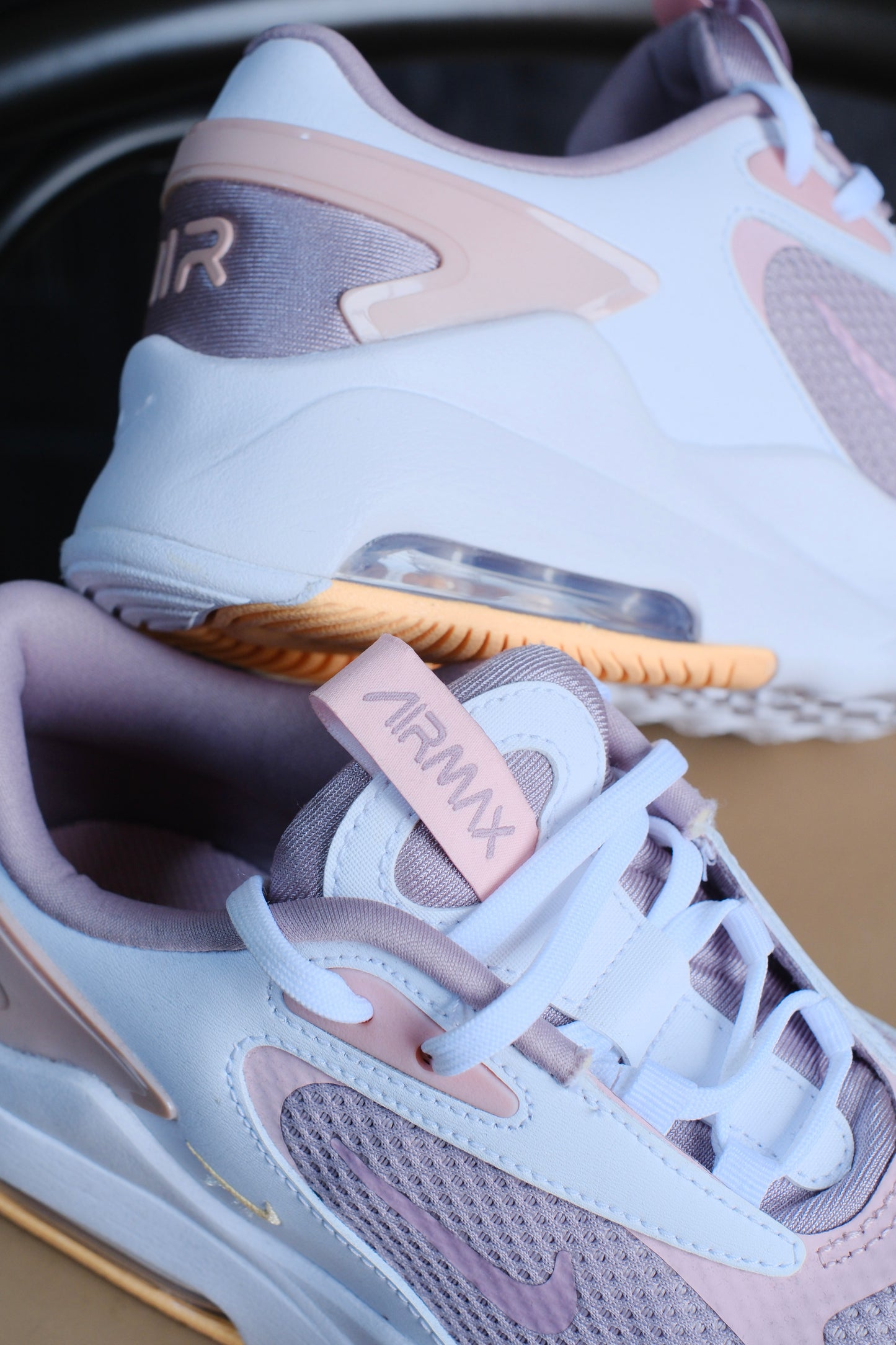 Tenis NIK Blancos Con Rosado