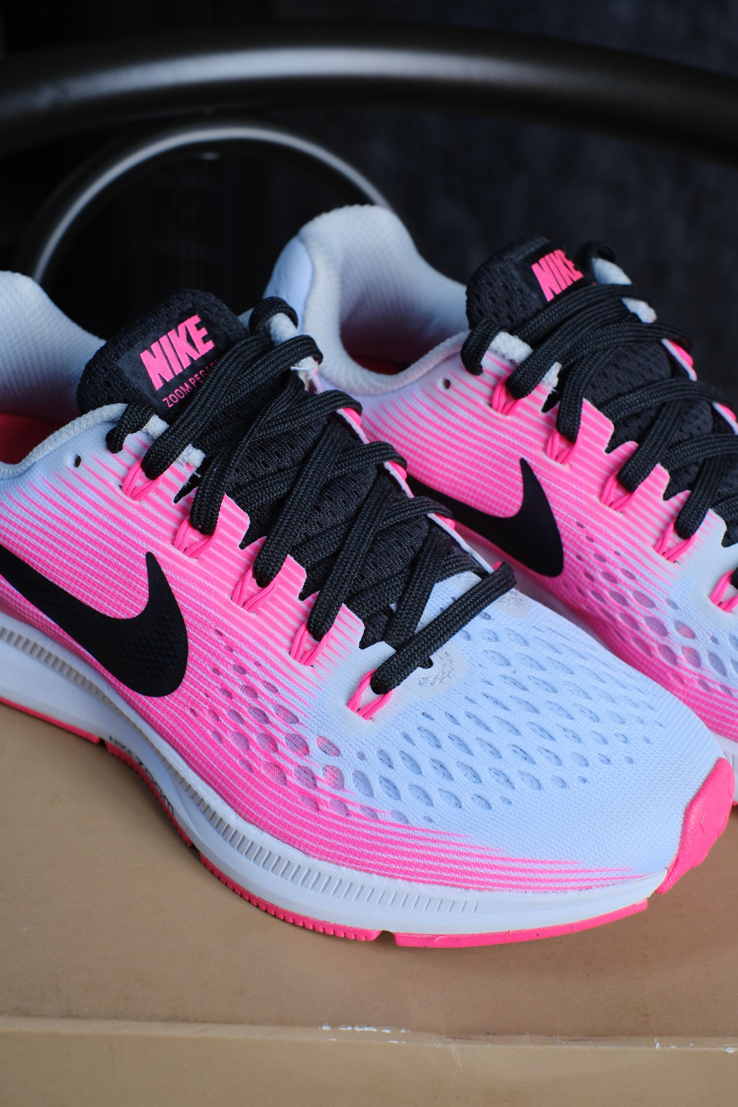 Tenis NIK Blancos Con Rosado
