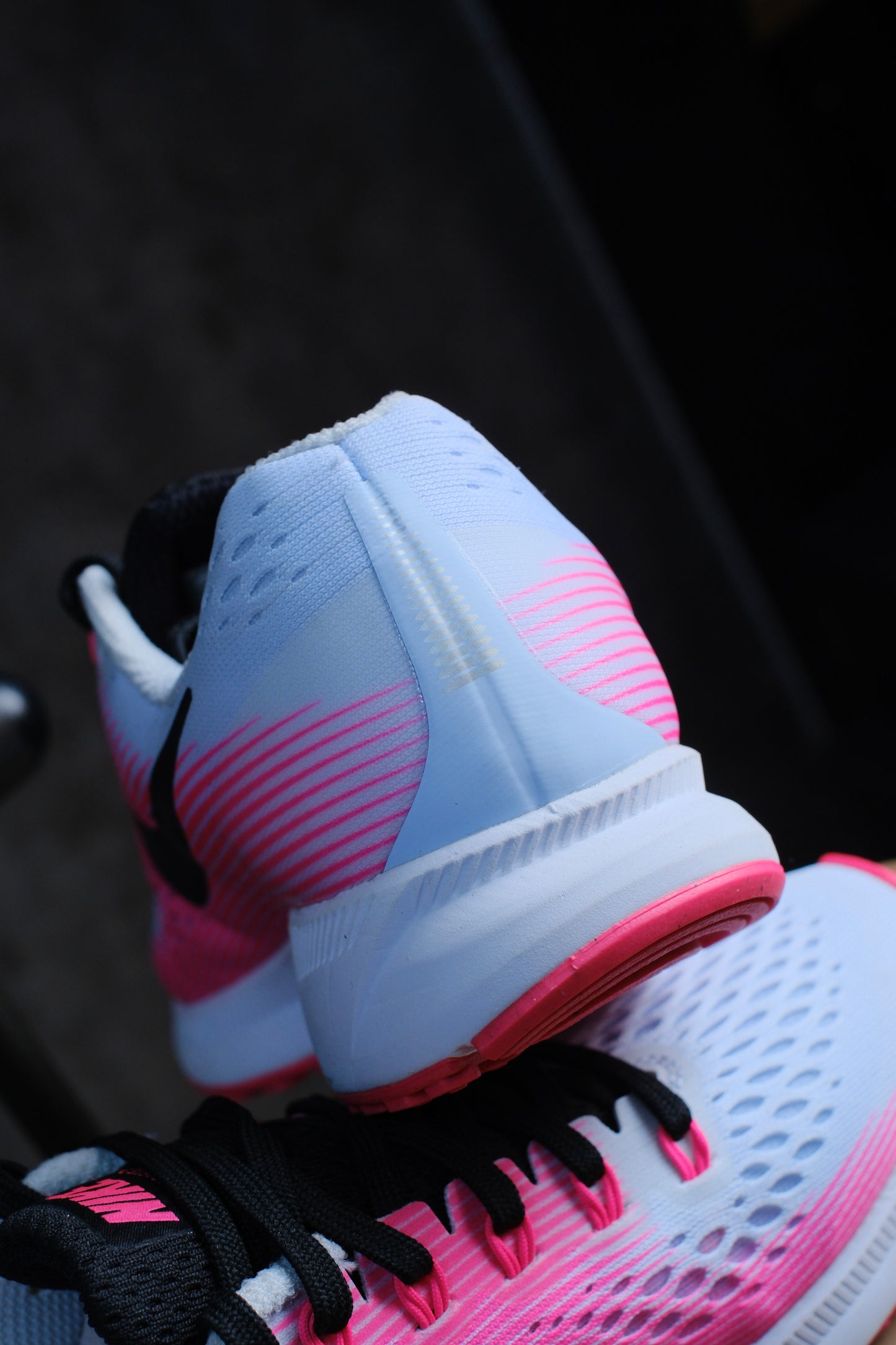Tenis NIK Blancos Con Rosado