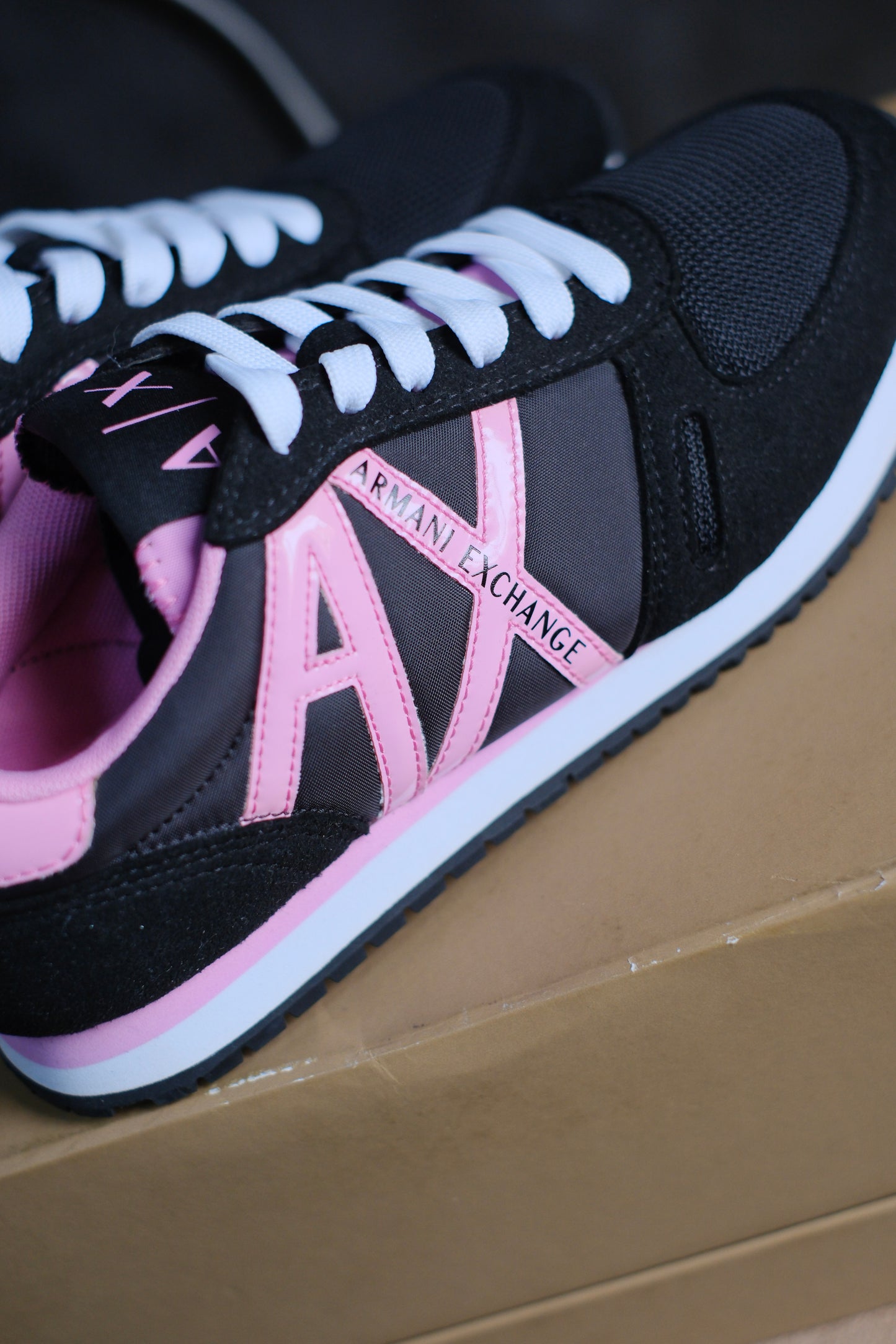 Tenis ARM Negros logo Rosado