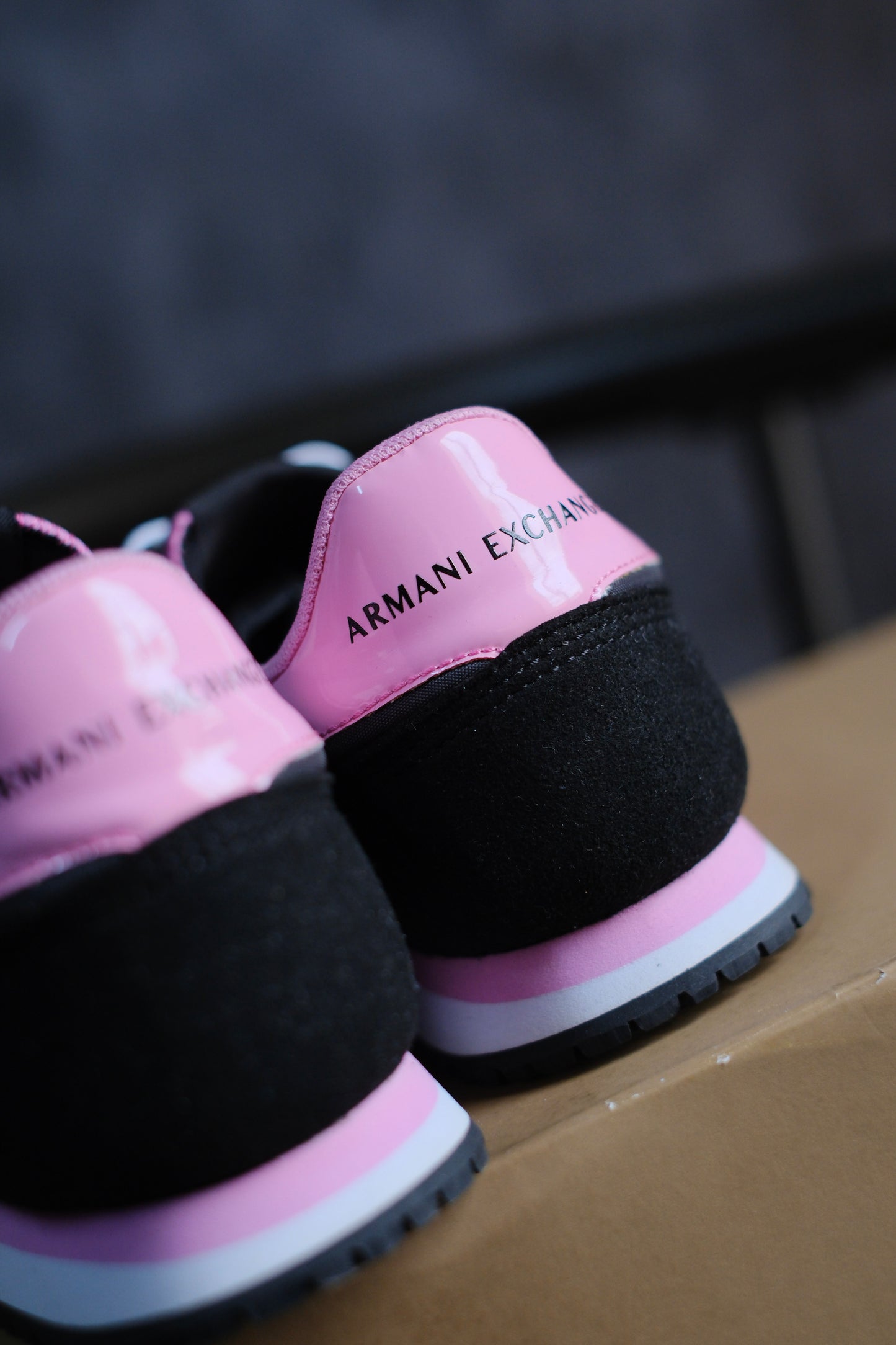 Tenis ARM Negros logo Rosado