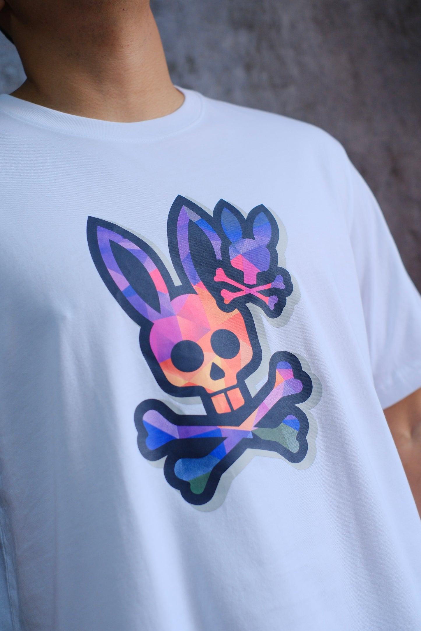 Camiseta PSY Blanca Estampado Morado