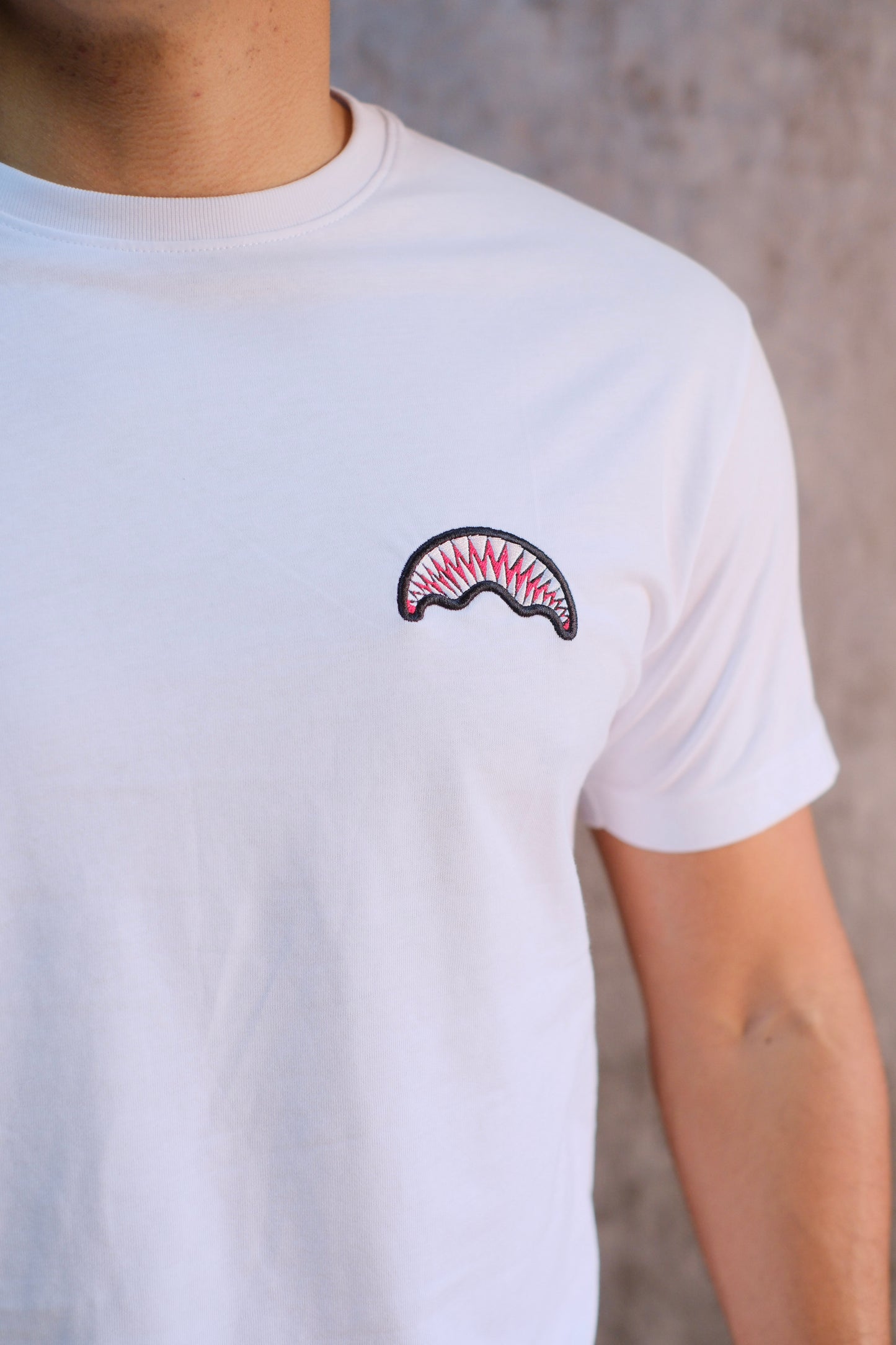 Camiseta SPR Blanca Logo Bordado