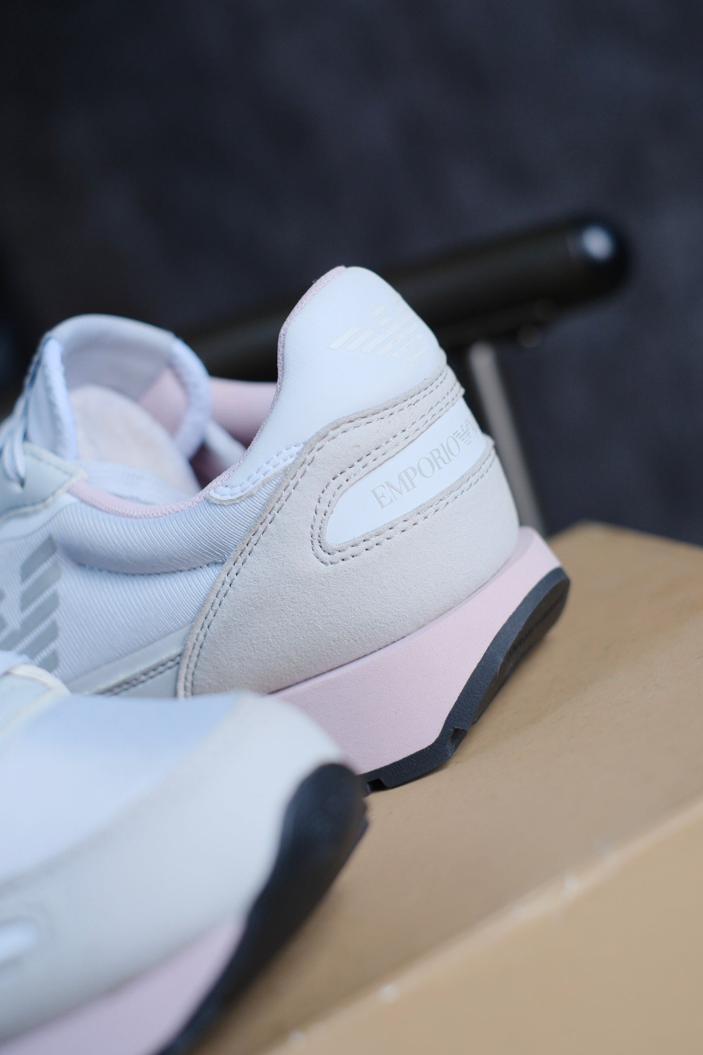 Tenis EMP Blancos Con Rosado