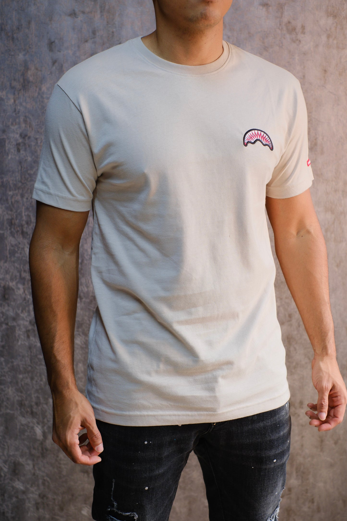 Camiseta SPR Beige Logo Bordado