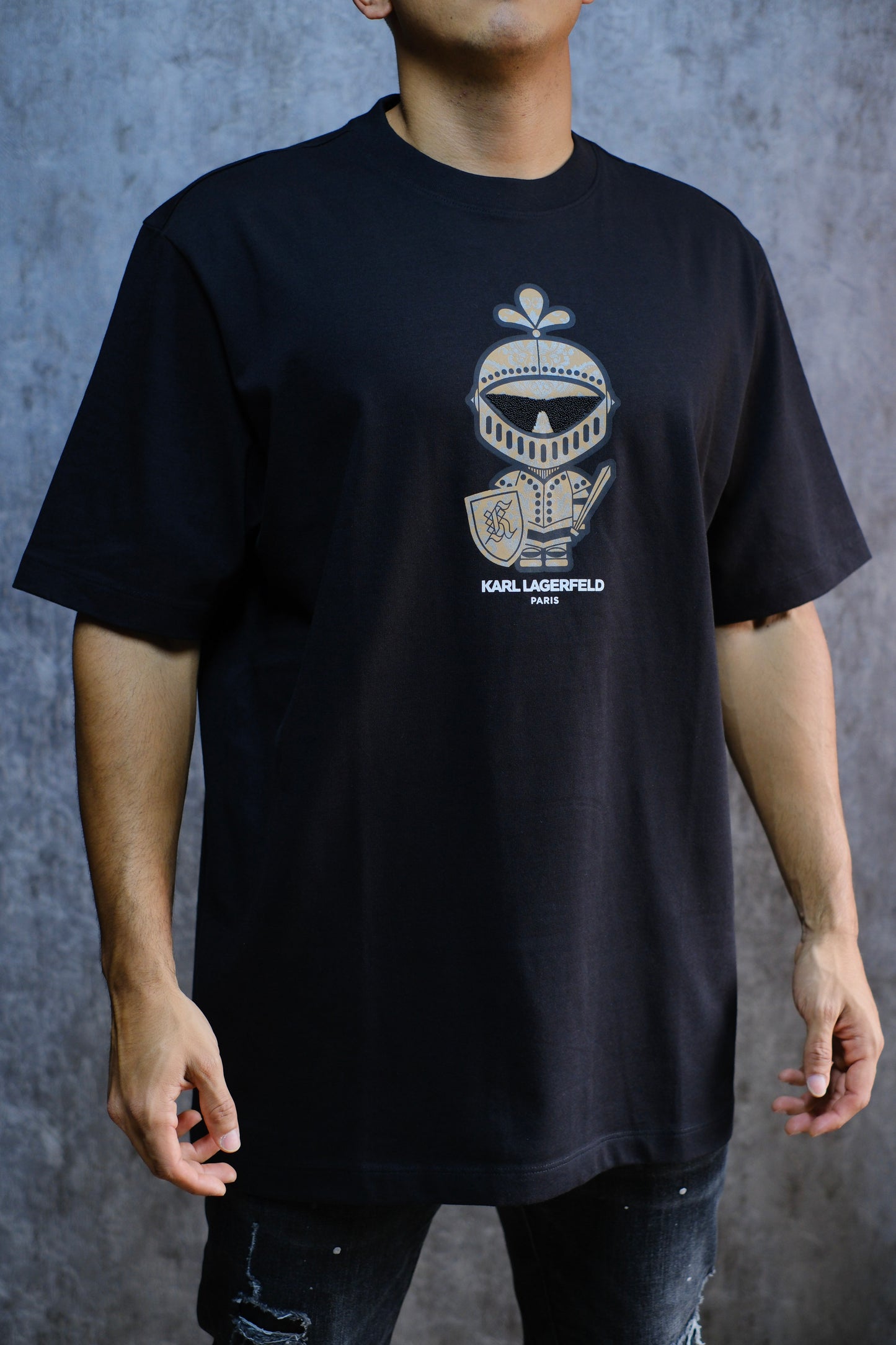 Camiseta KAR Negra Logo Muñeco