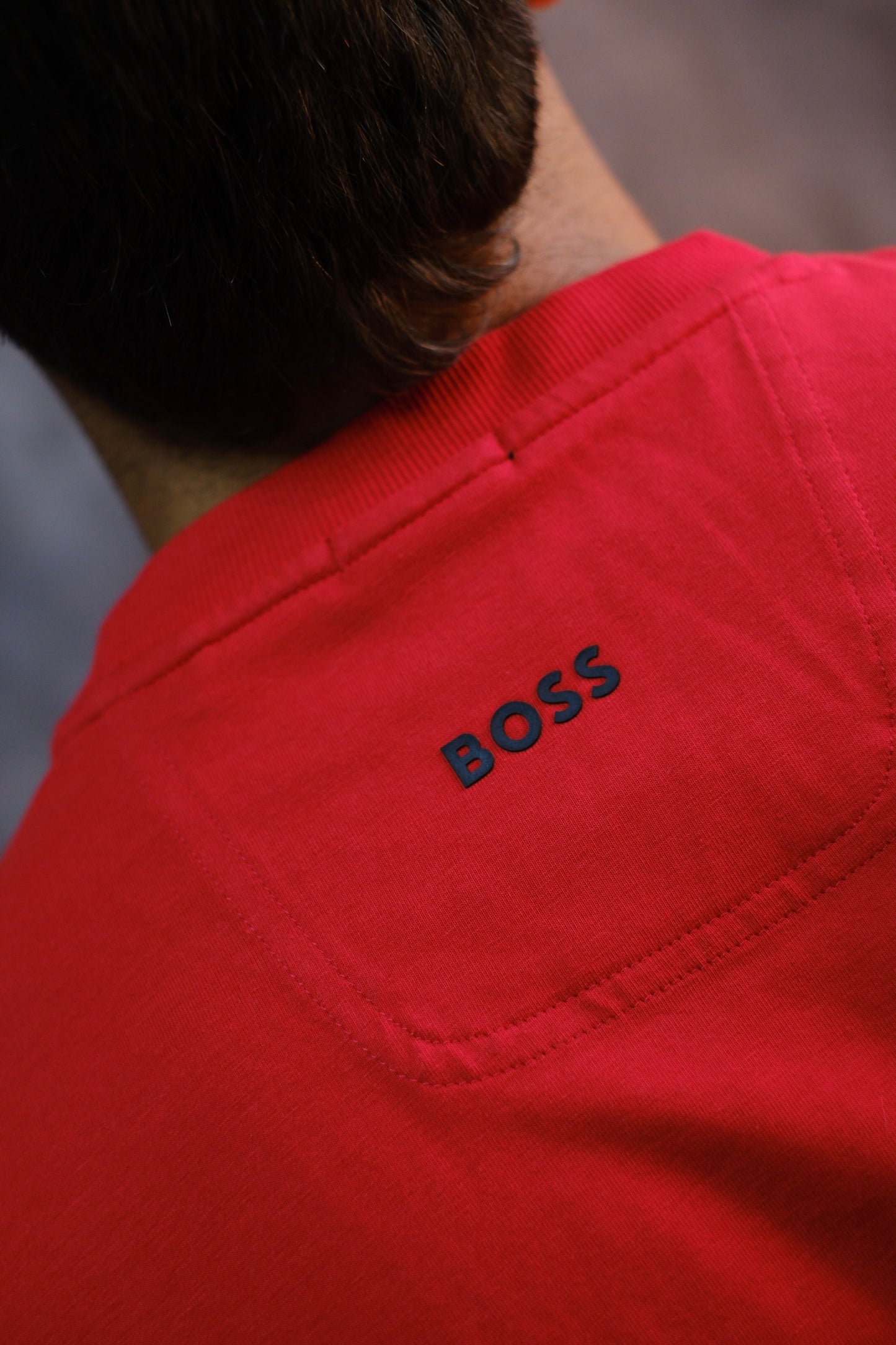 Camiseta HUG roja logo negro