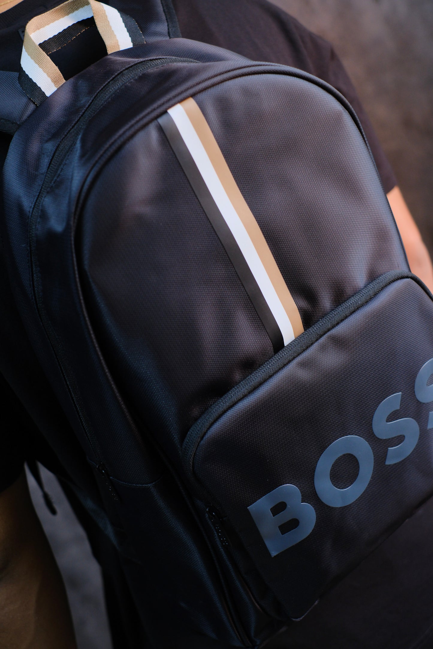 Bolso HUG negro