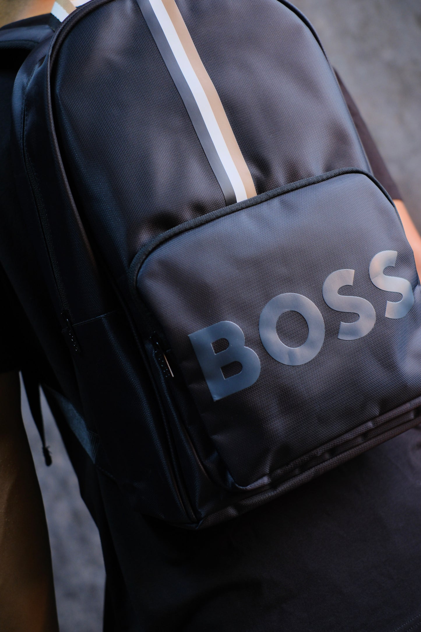 Bolso HUG negro