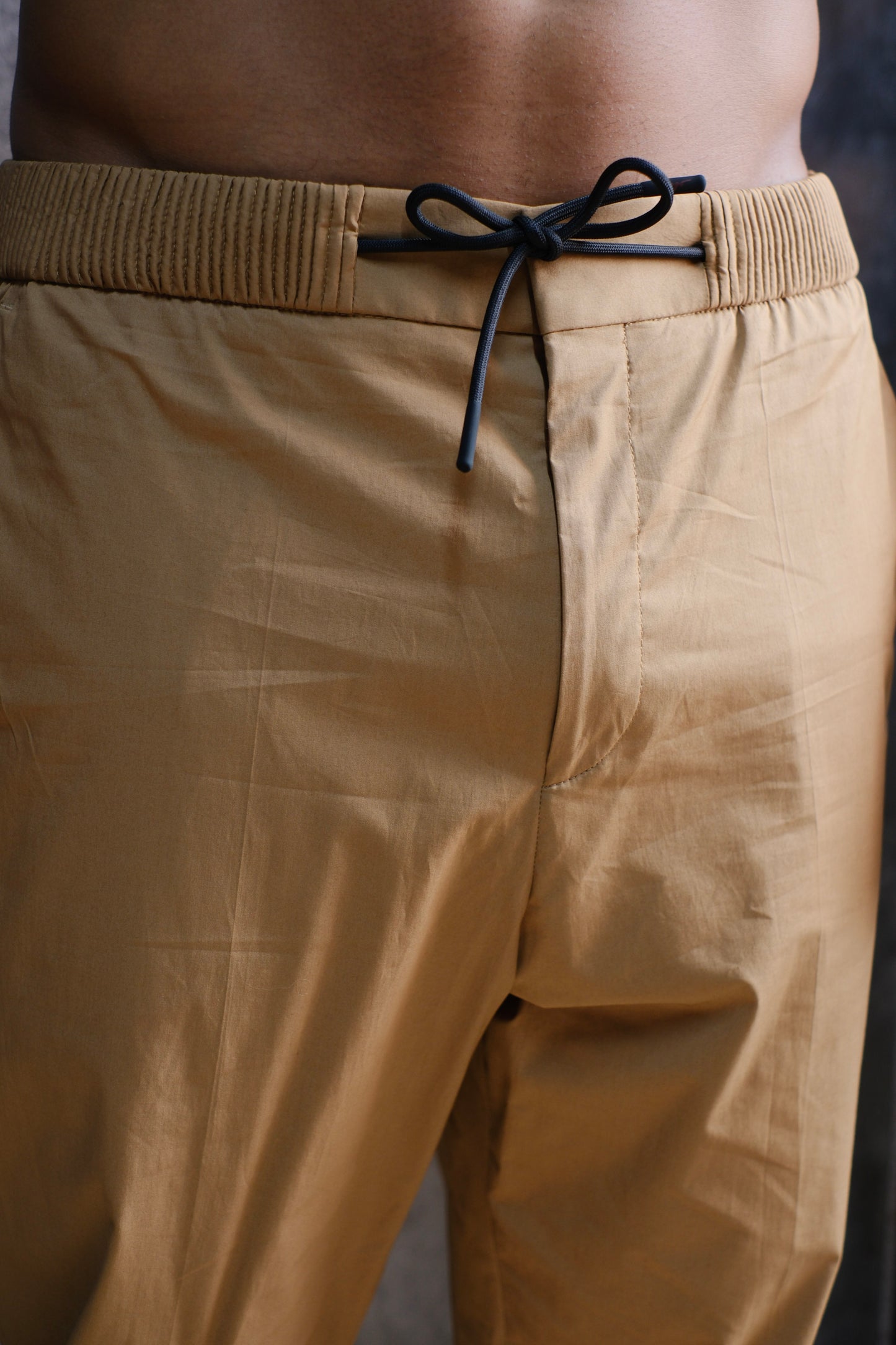 PANTALON HUG BEIGE