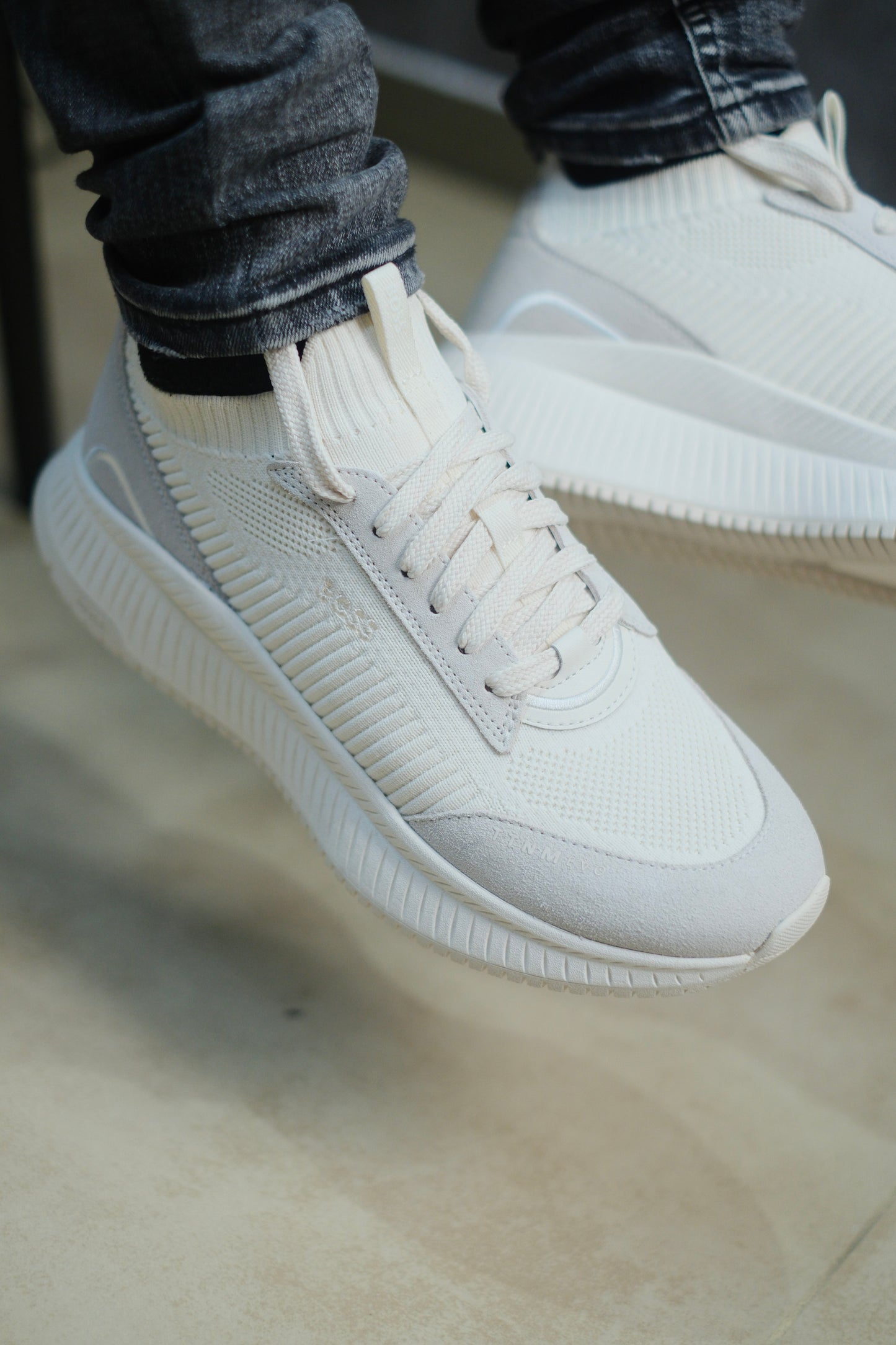 Tenis HUG Blancos