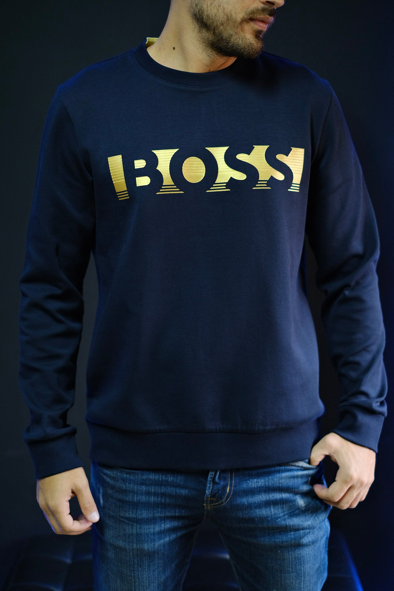 Buso HUG azul oscuro logo dorado