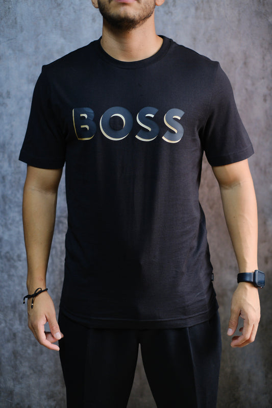 Camiseta HUG negra logo dorado