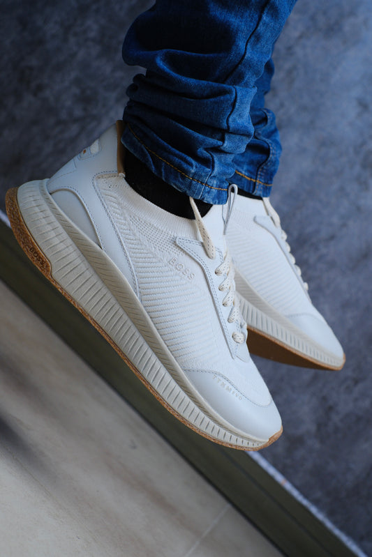 Tenis HUG Beige