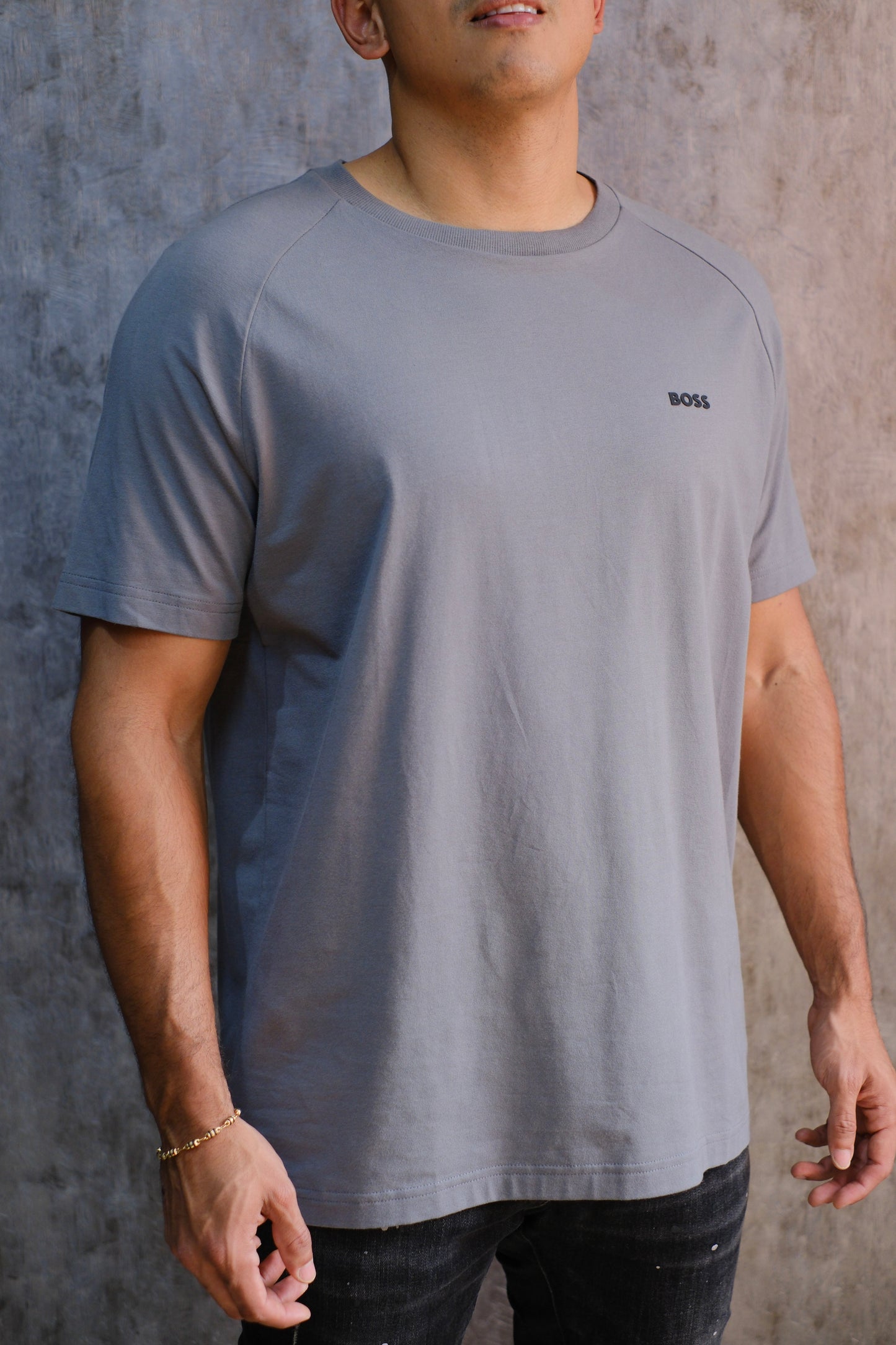 Camiseta HUG Gris Logo Trasero