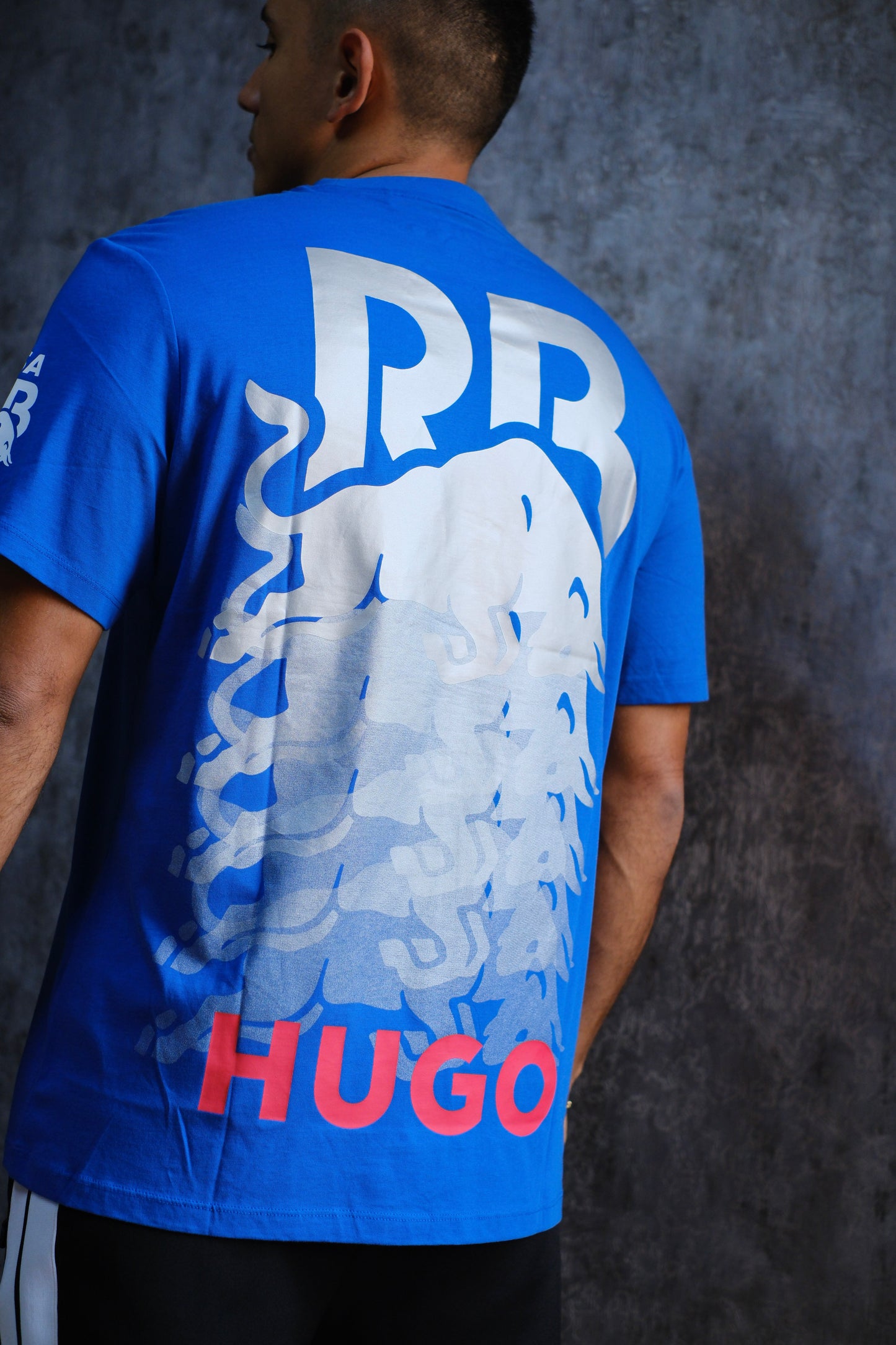 Camiseta HUG RB Azul Logo Gris