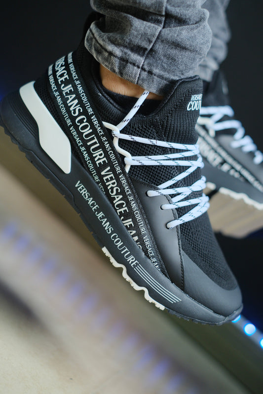 Tenis VER Negro Logo Blanco