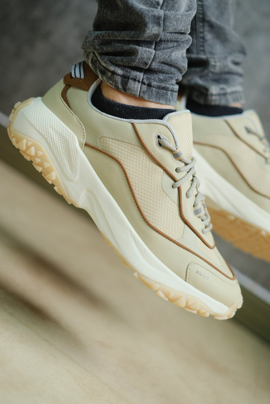 Tenis HUG Beige