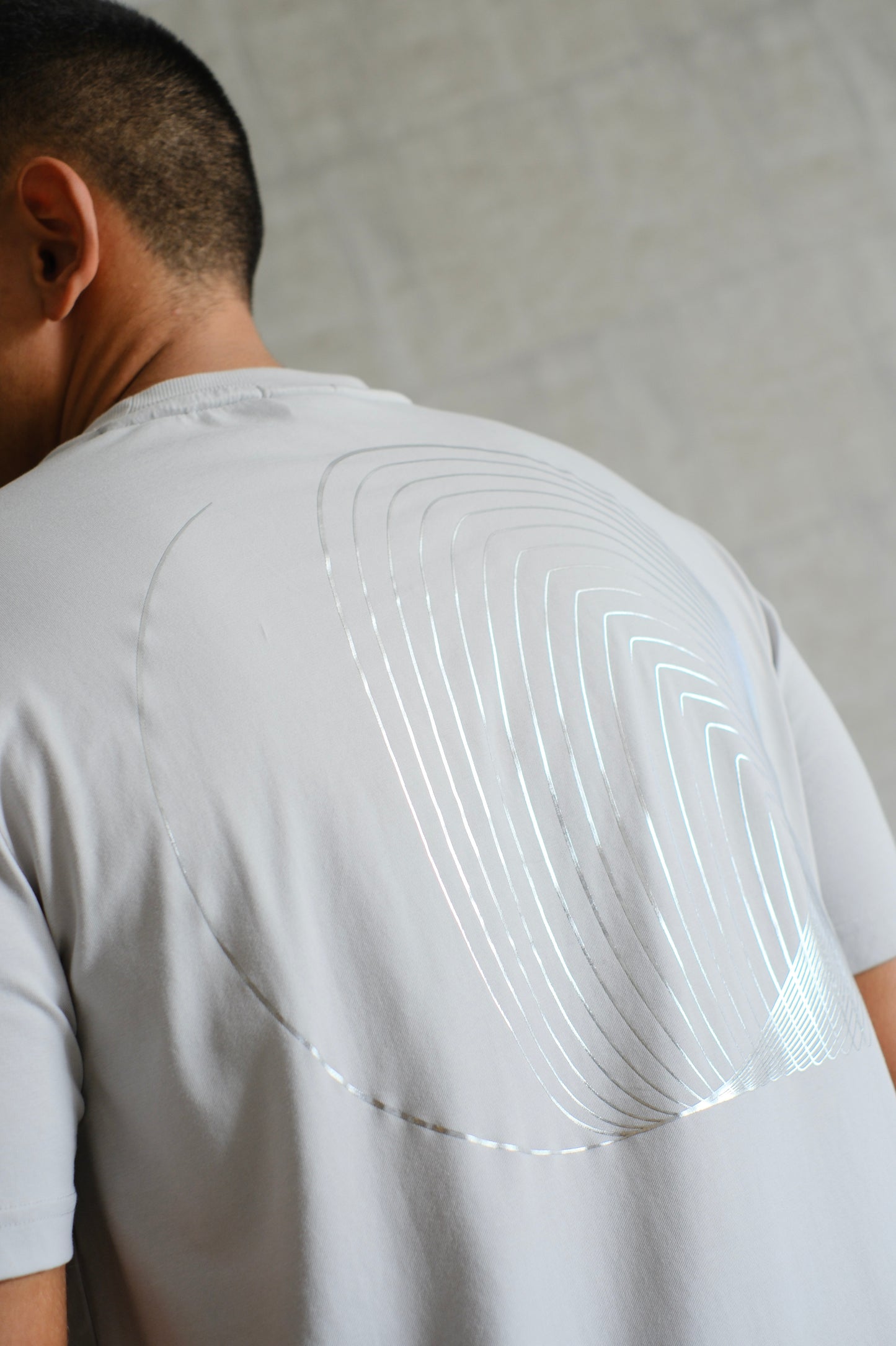 Camiseta HUG gris LOGO PLATA