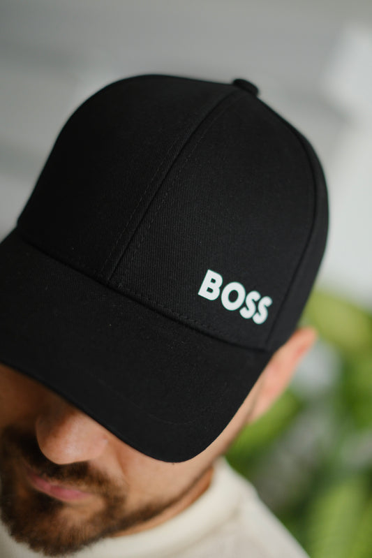 Gorra HUG Negra Logo Blanco