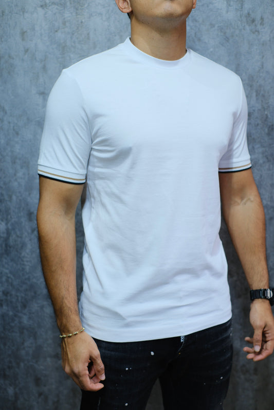 Camiseta HUG Blanca Bordado Mangas
