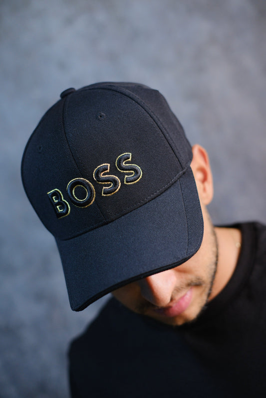 Gorra HUG nega logo dorado