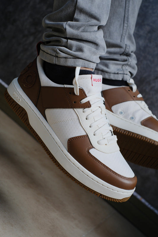 Tenis HUG Beige Con café