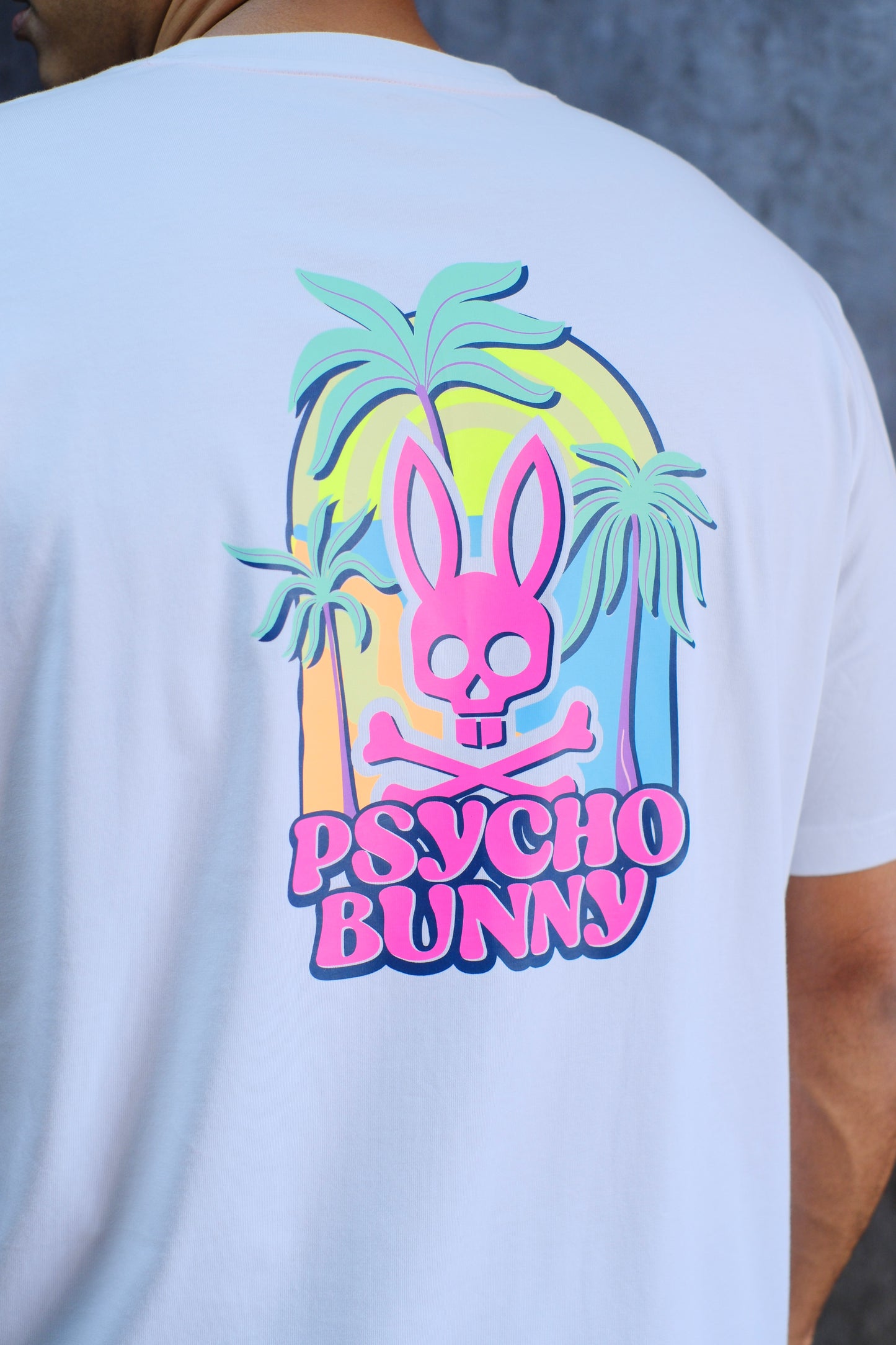 Camiseta PSY Blanca Logo Rosado
