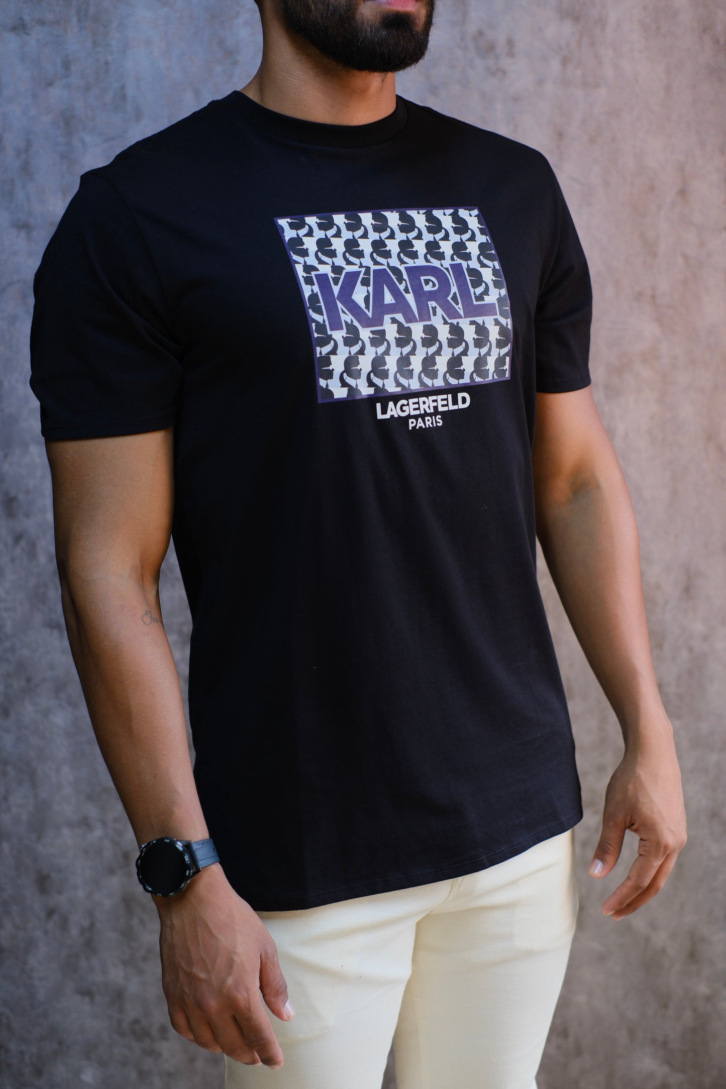 Camiseta KAR Negra Logo Morado