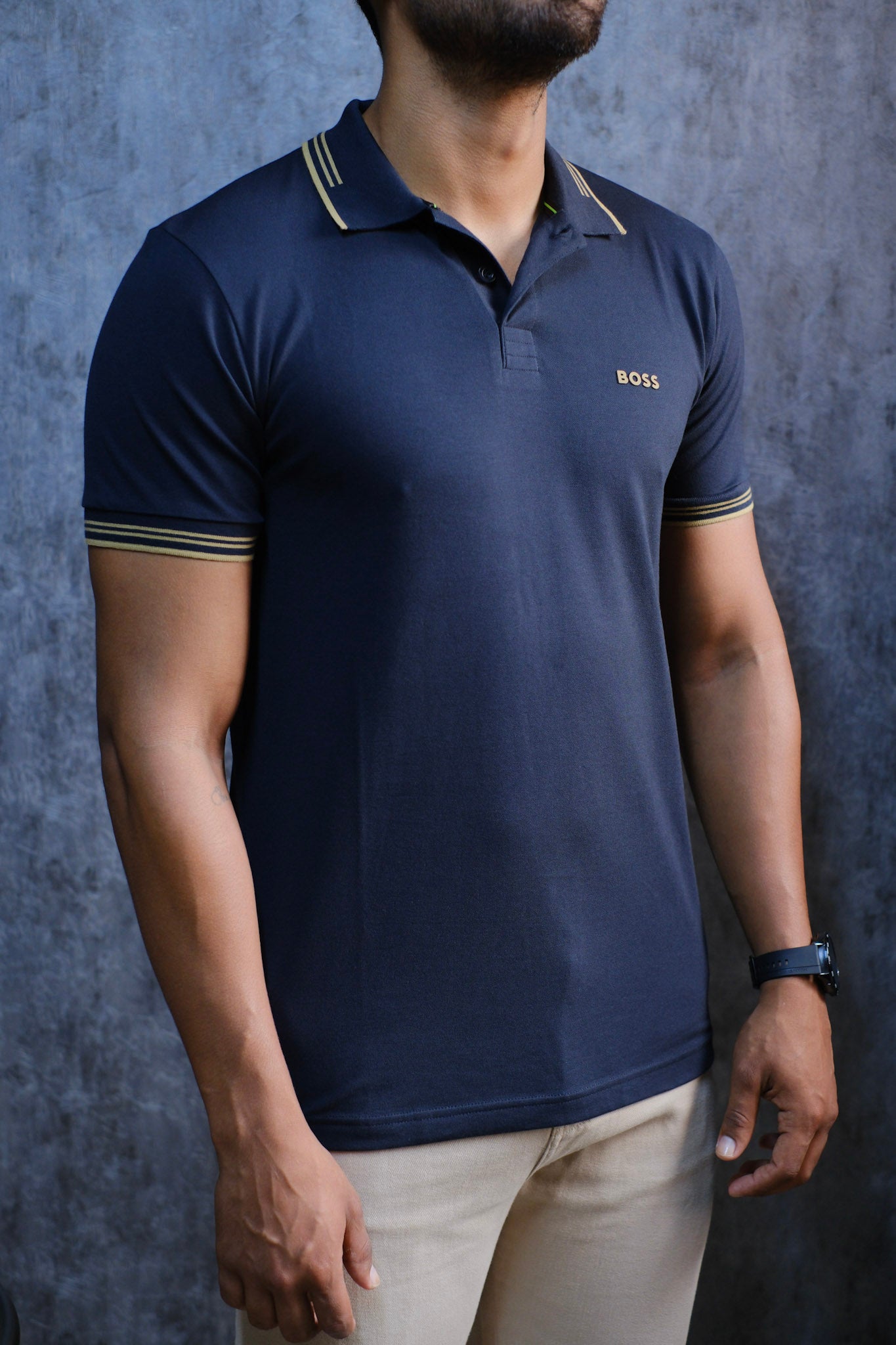 Polo HUG Azul Con Dorado