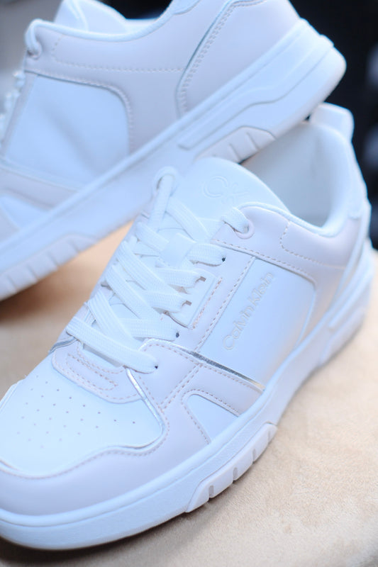 Tenis Cal Blancos Crema
