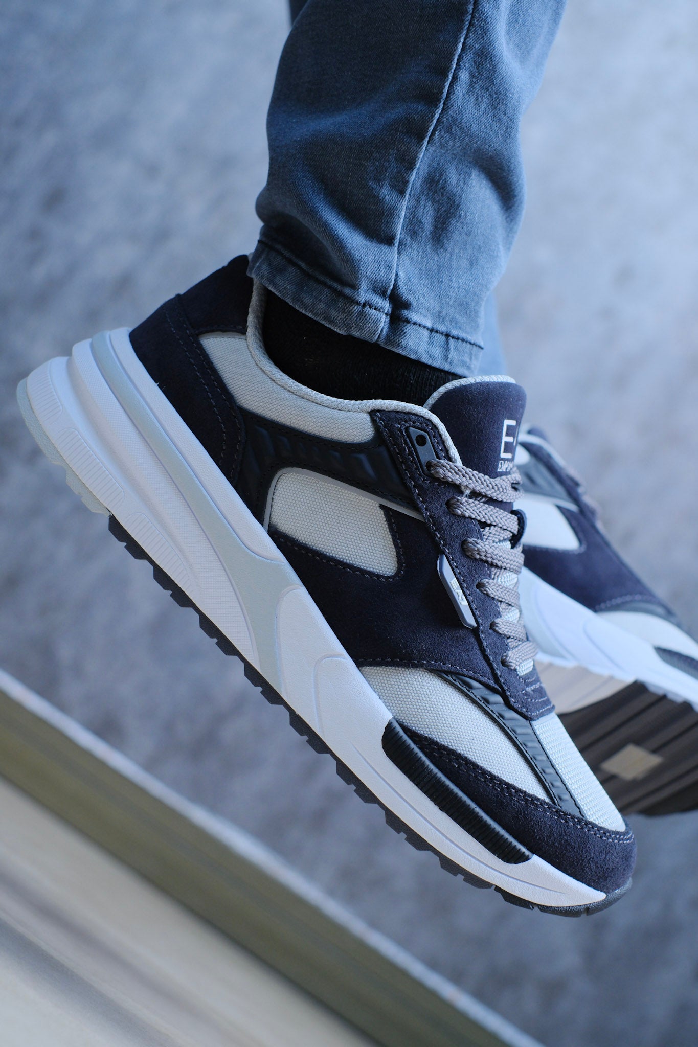 Tenis EMP Grises con Azul