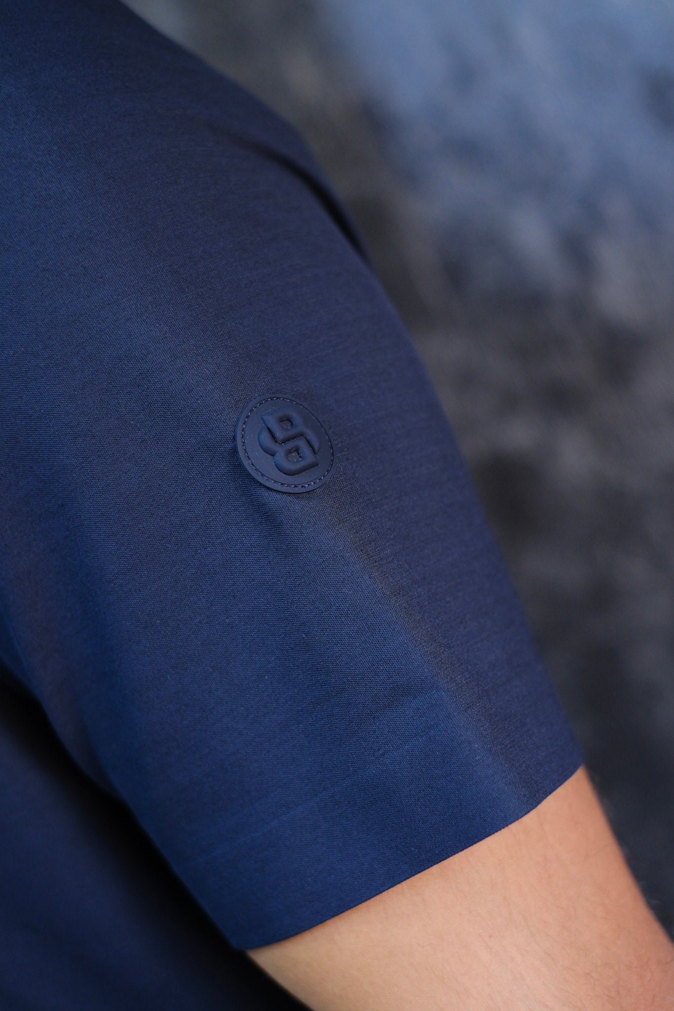 Camisa HUG azul oscuro